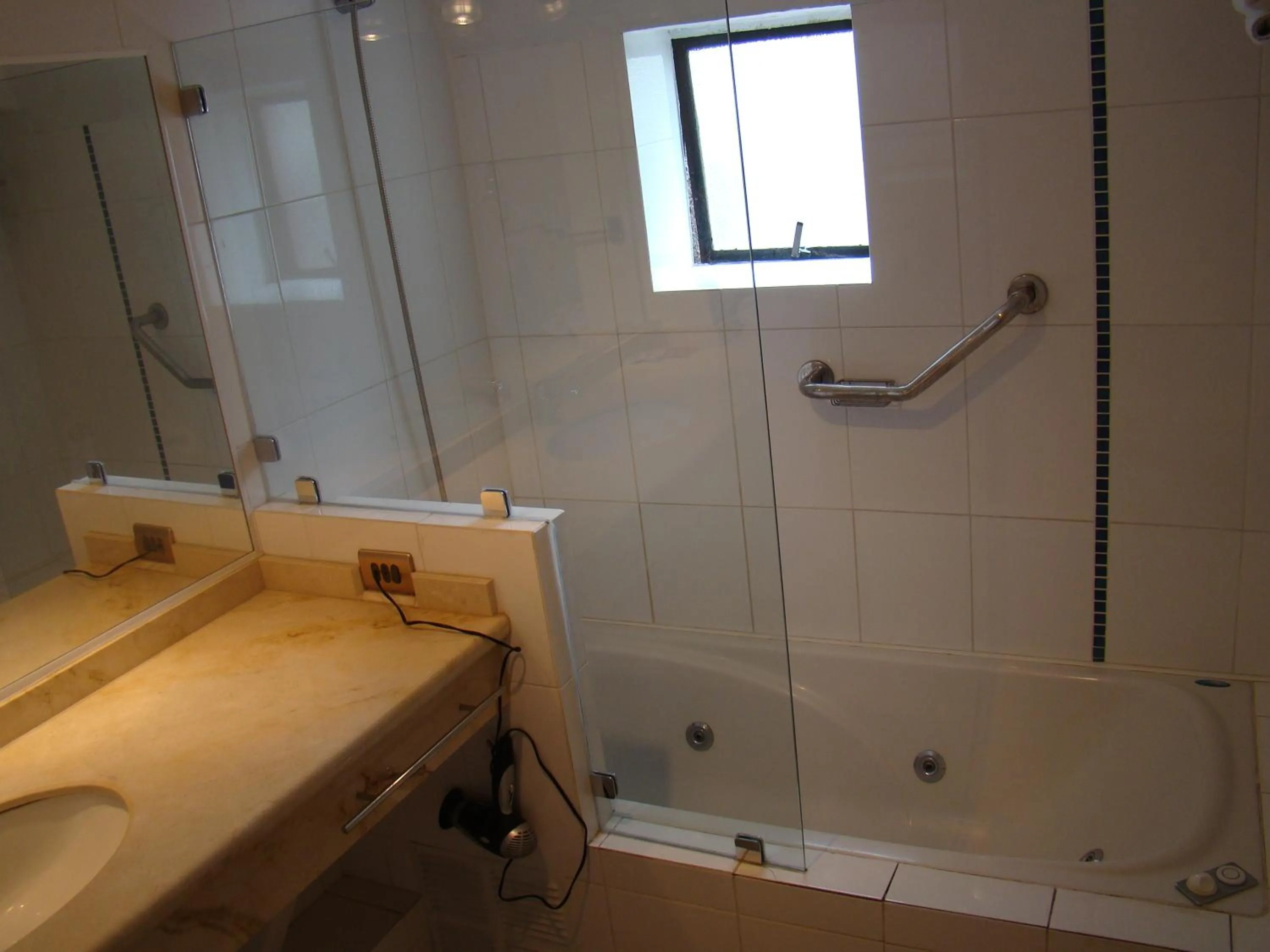 Bathroom in Hotel Montecarlo Viña del Mar