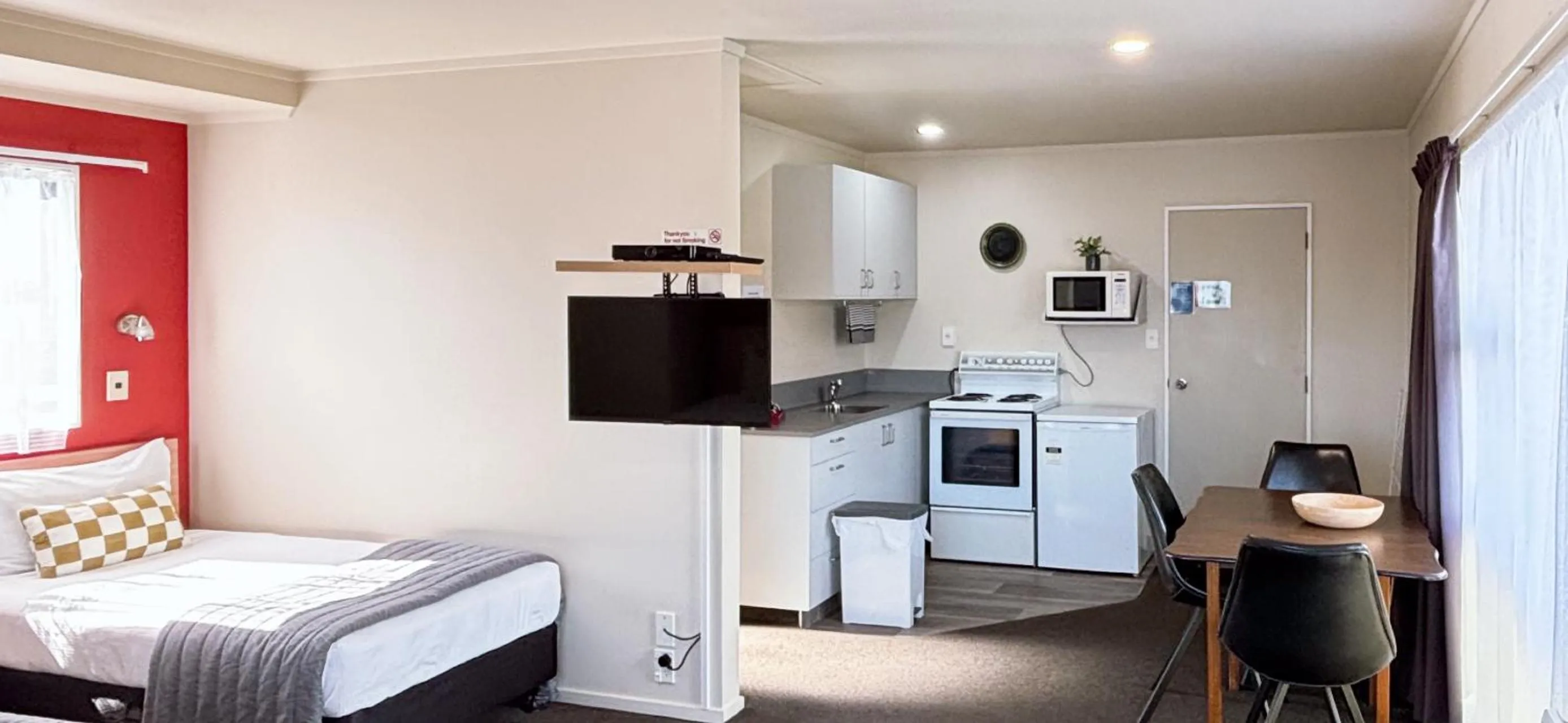 TV and multimedia, Bed in Arcadia Motel