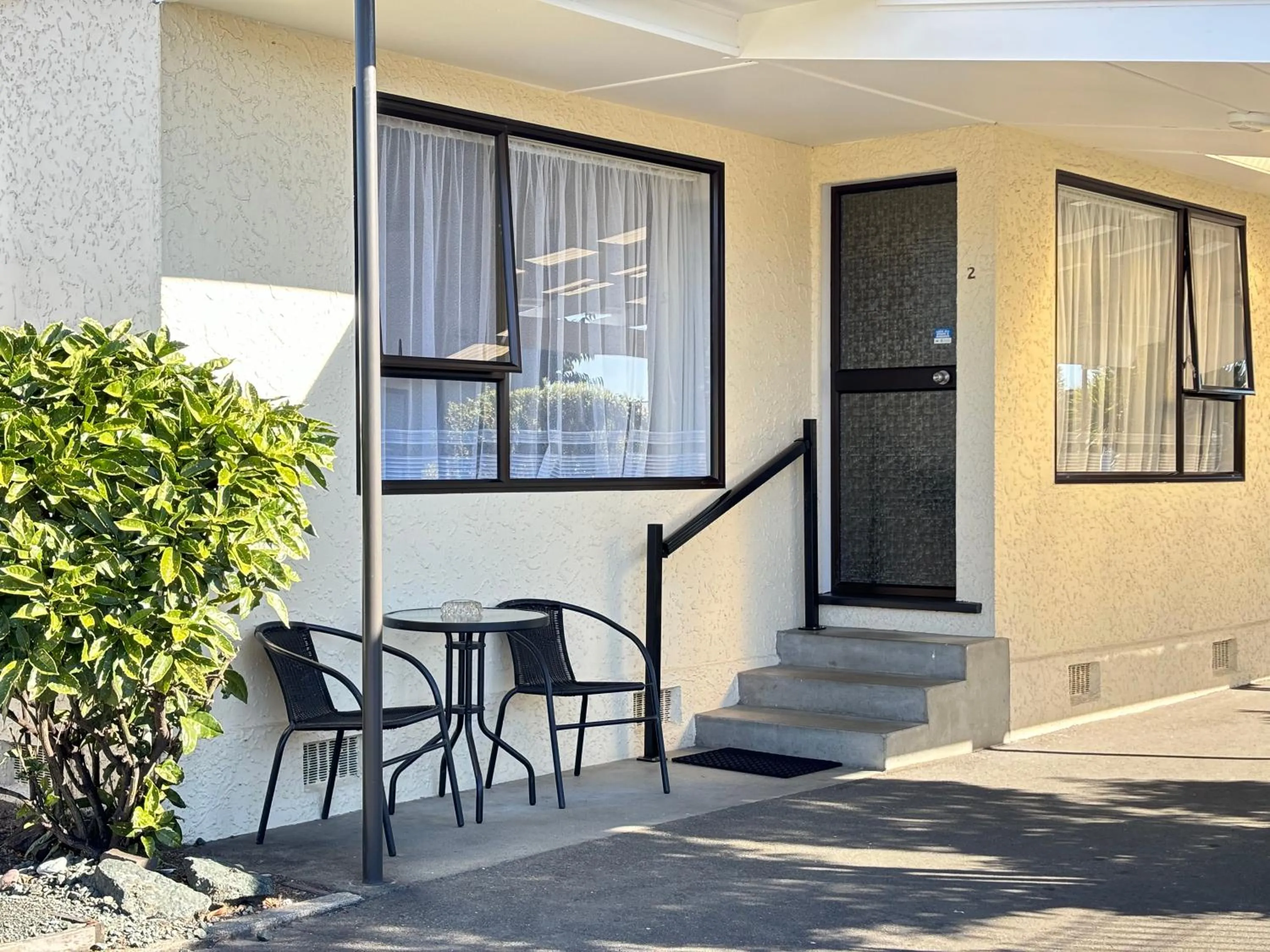 Property building in Arcadia Motel