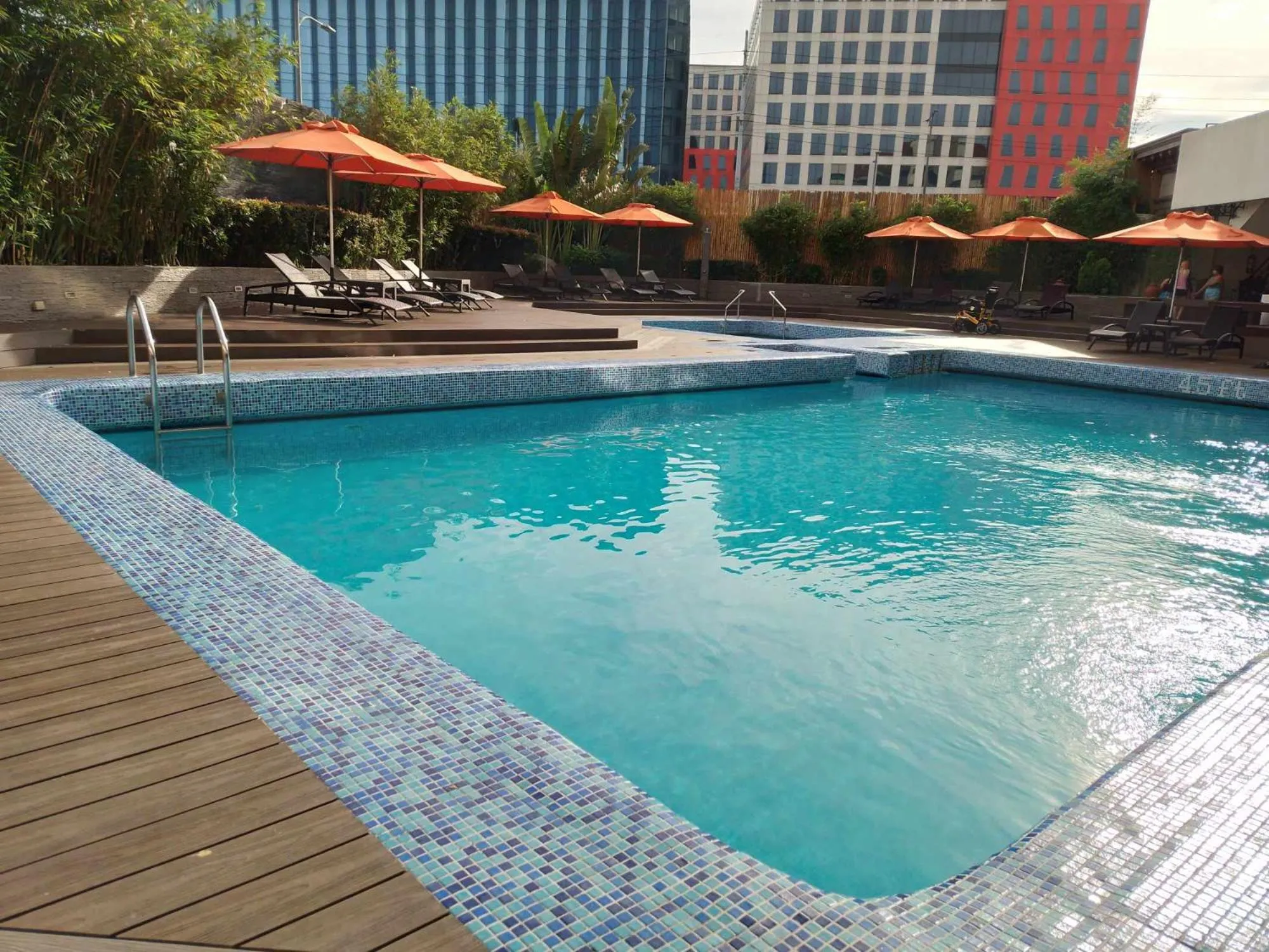 Swimming pool in The Heritage Hotel Manila