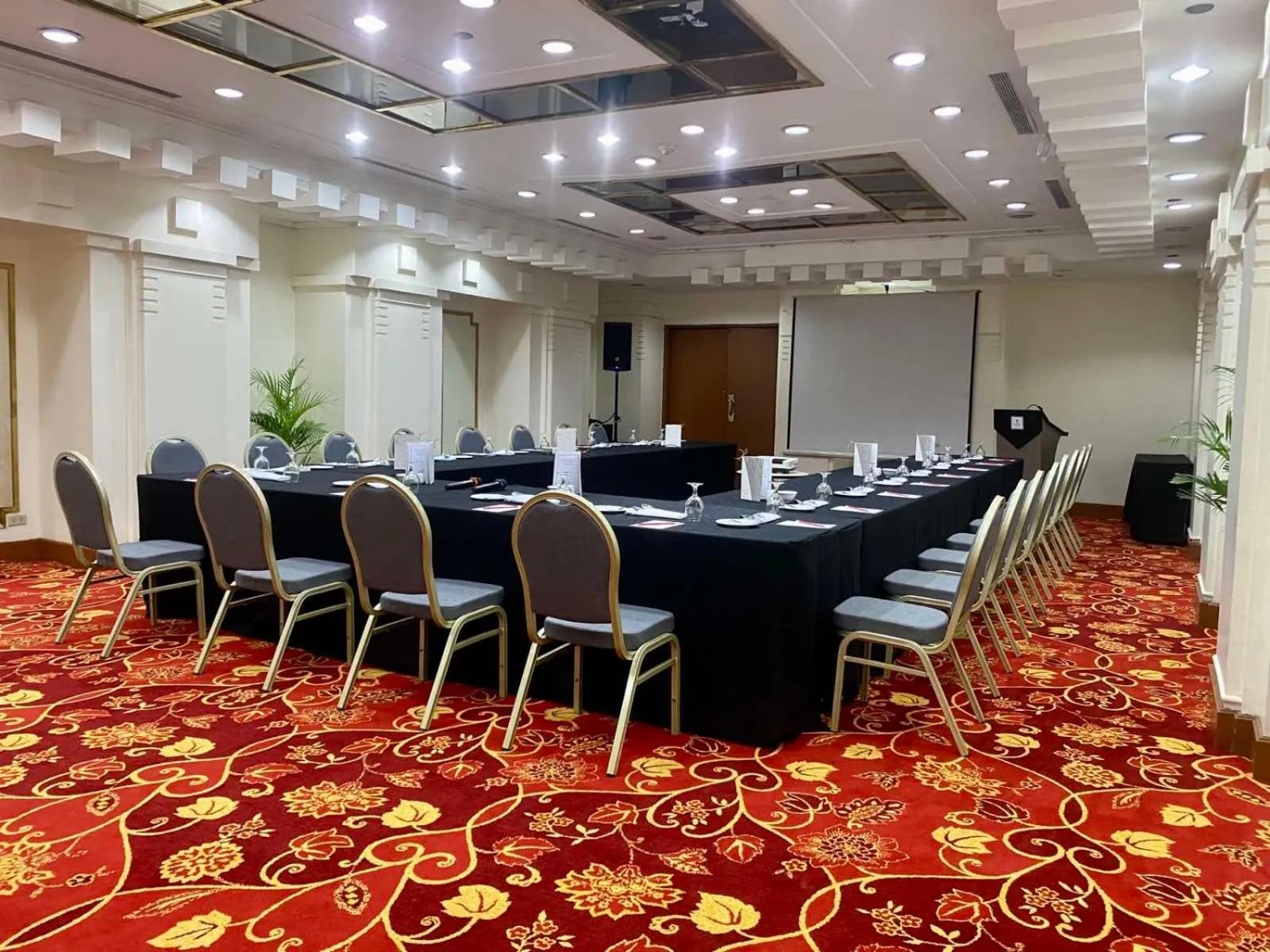 Meeting/conference room in The Heritage Hotel Manila