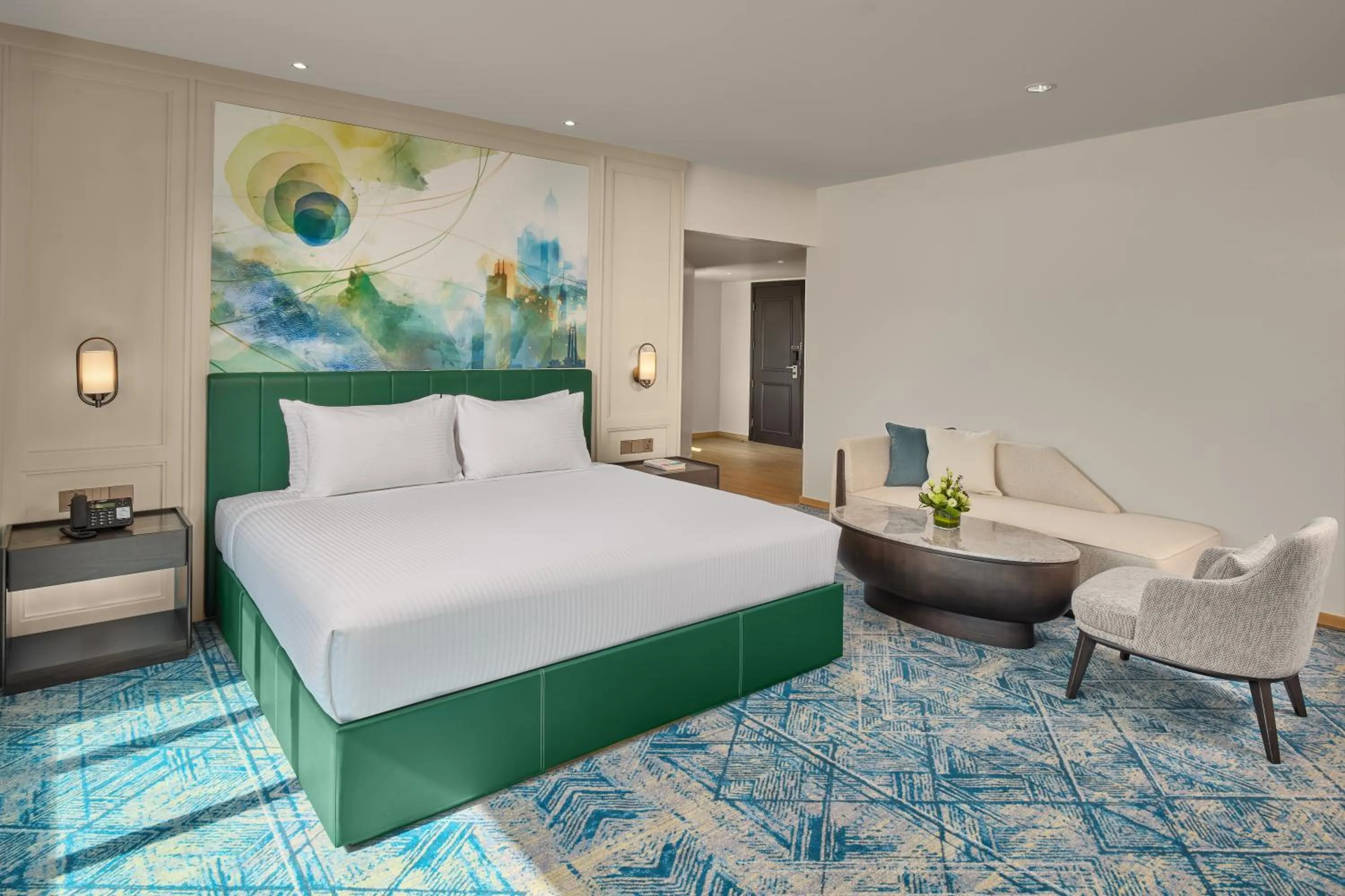 Guests, Bed in The Heritage Hotel Manila