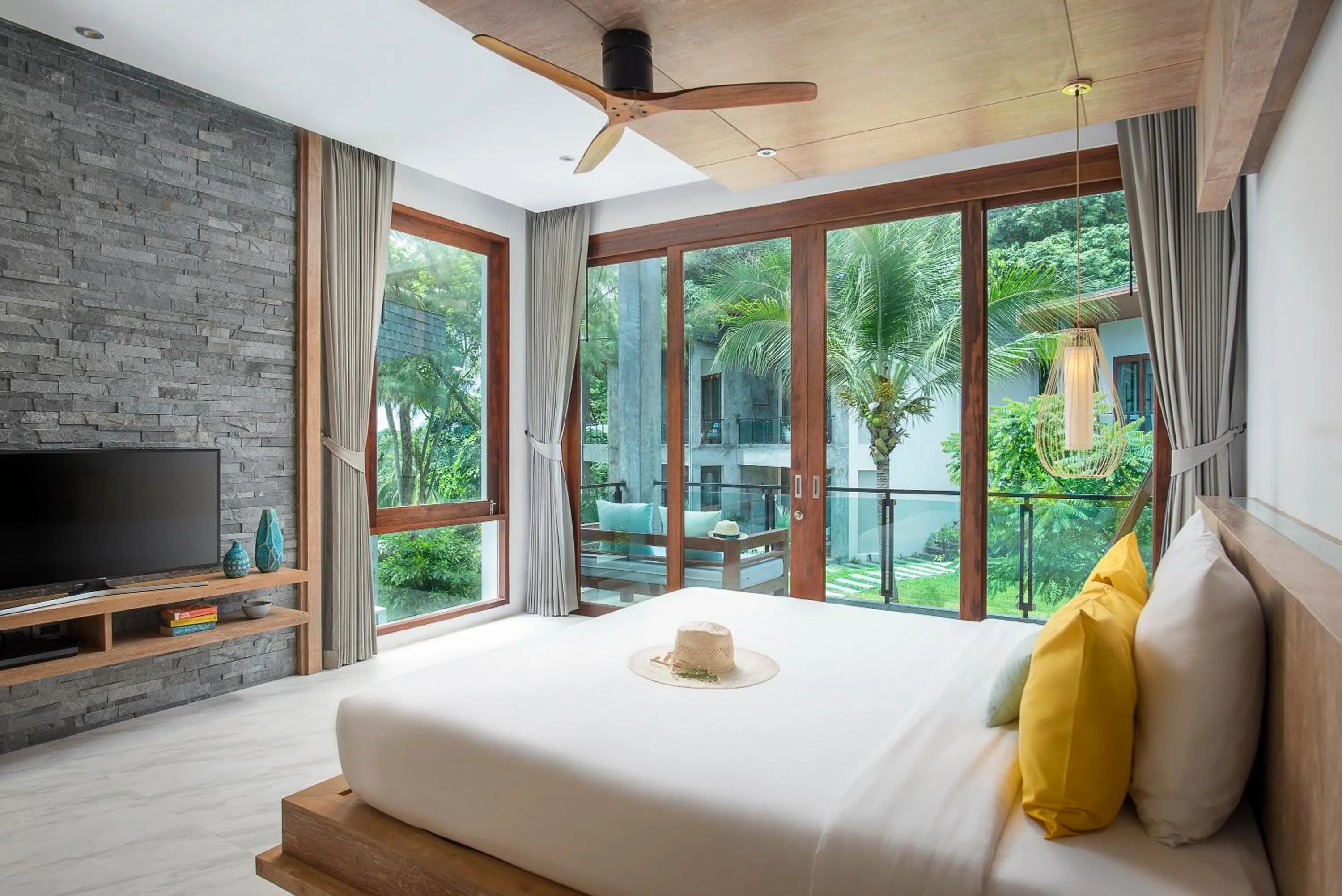 Bedroom, Bed in Idyllic Concept Resort