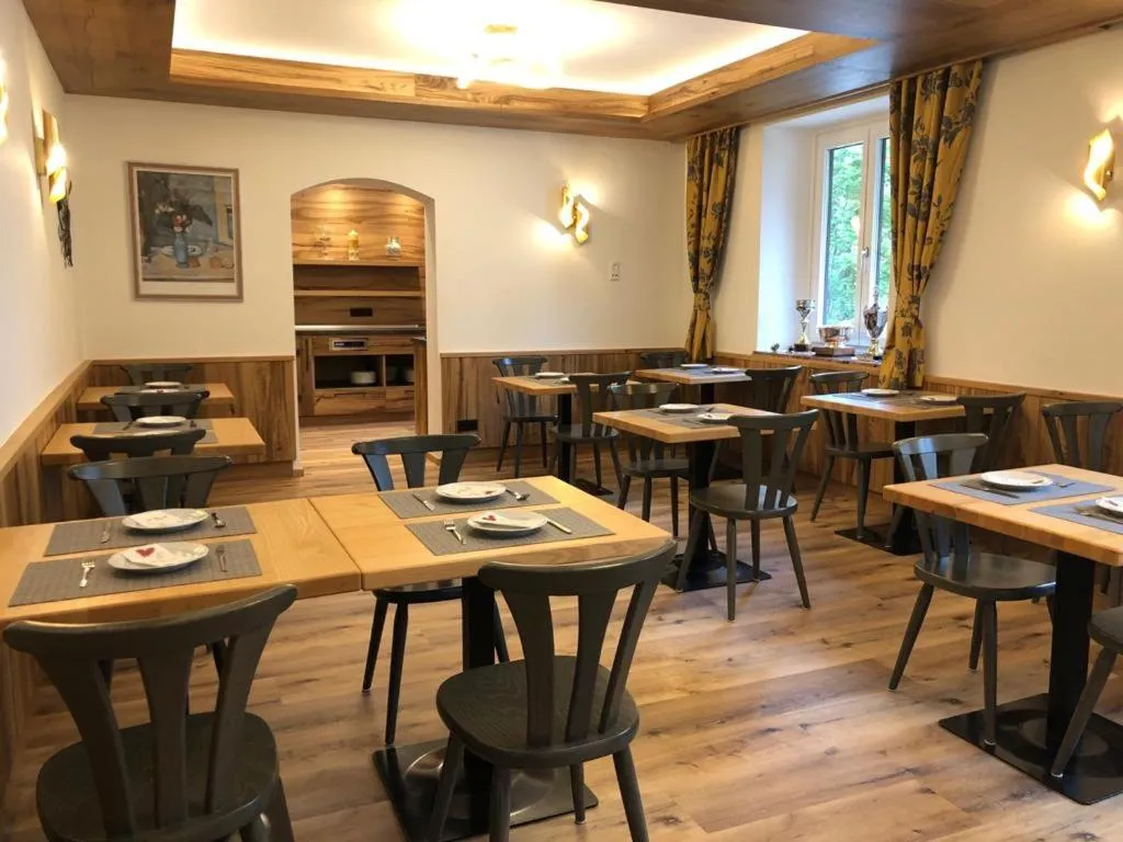 Restaurant/places to eat in Hotel Seerose Wolfgangsee