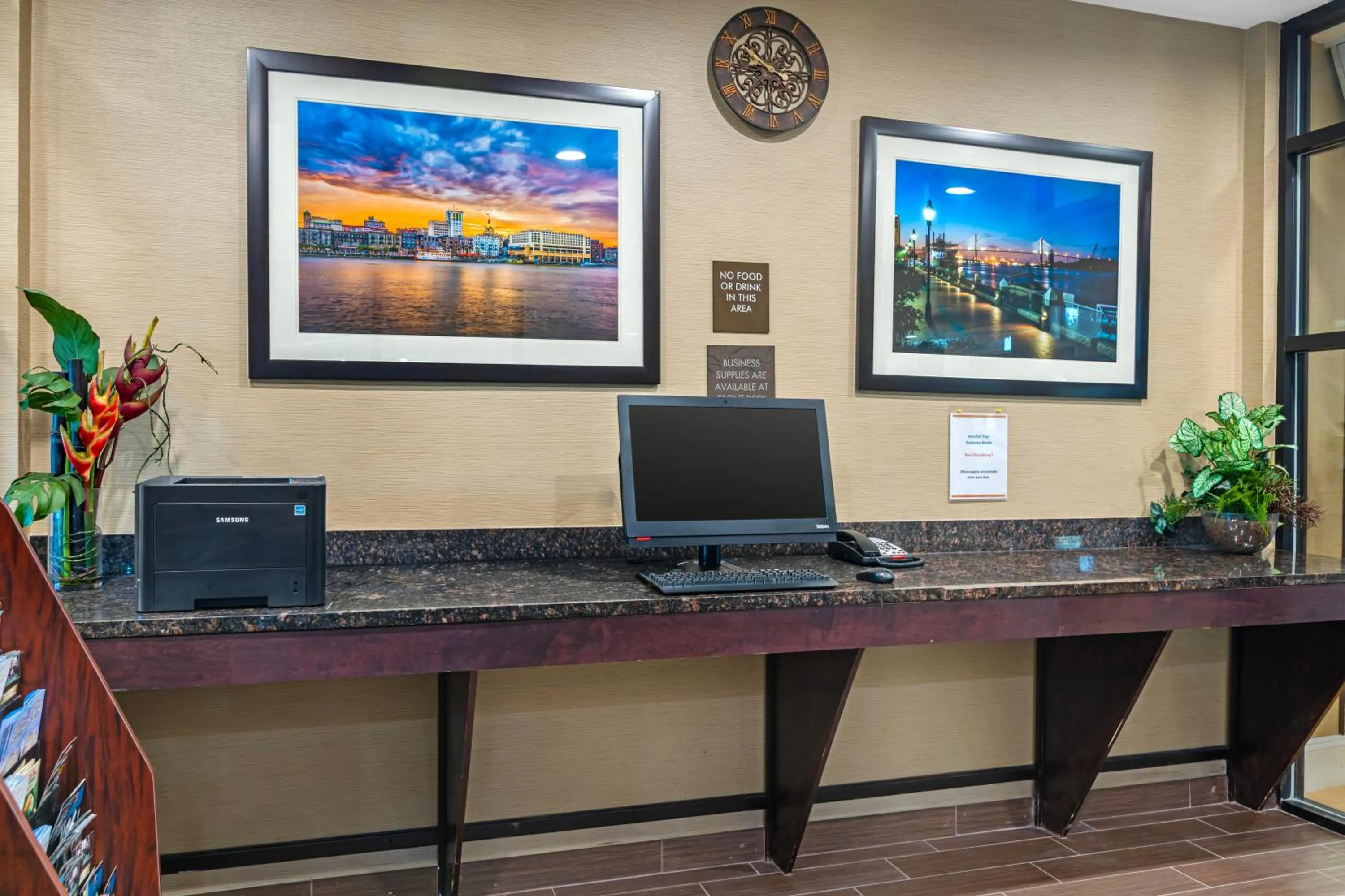 Meeting/conference room in Comfort Suites Savannah Gateway I-95