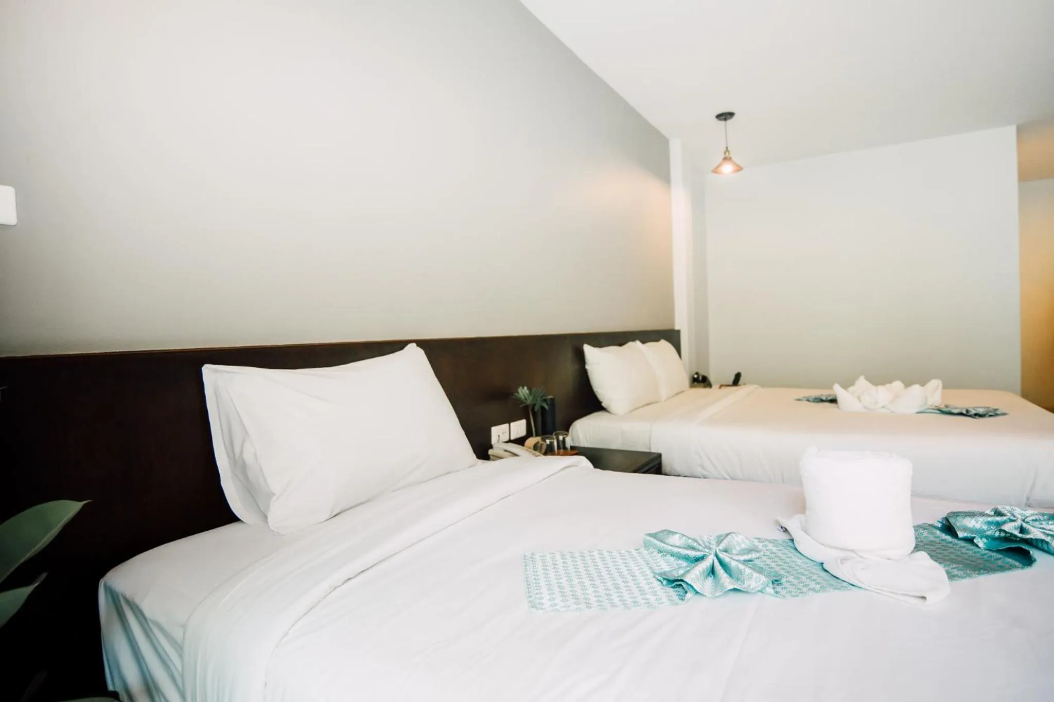 Photo of the whole room, Bed in Harvest House