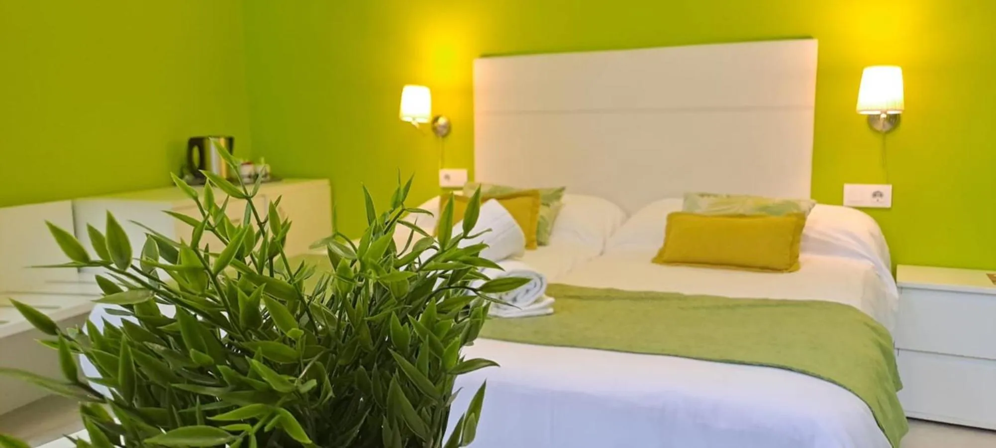 Bed in Nest Style Granada