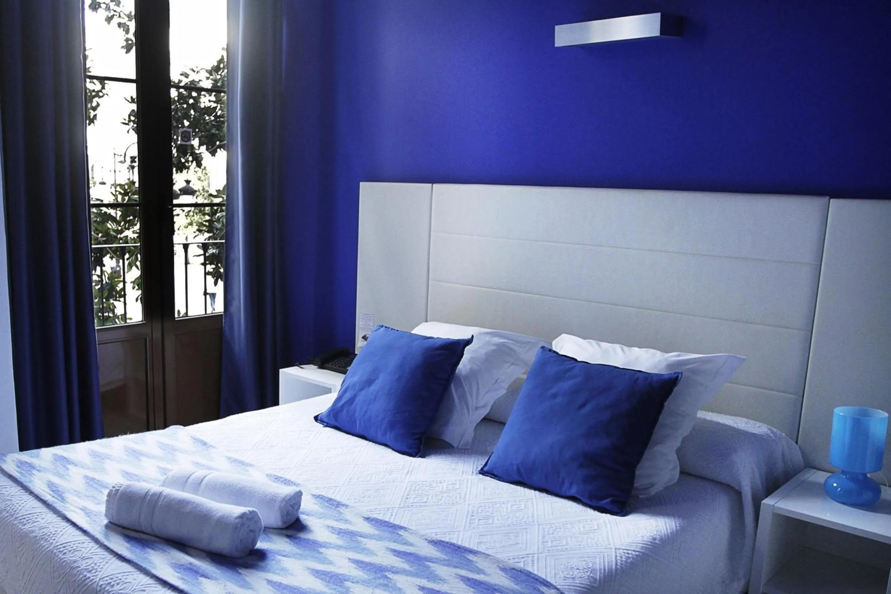 Bed in Nest Style Granada