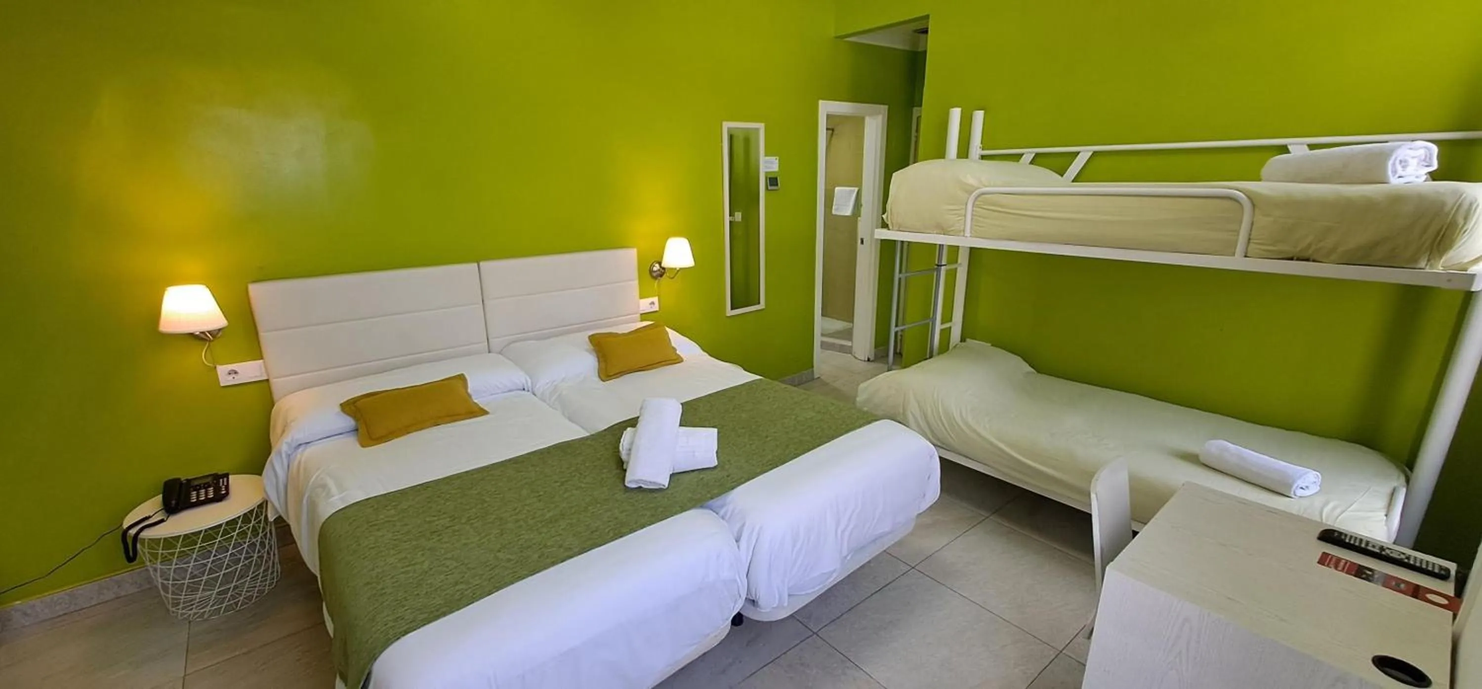 bunk bed, Bed in Nest Style Granada