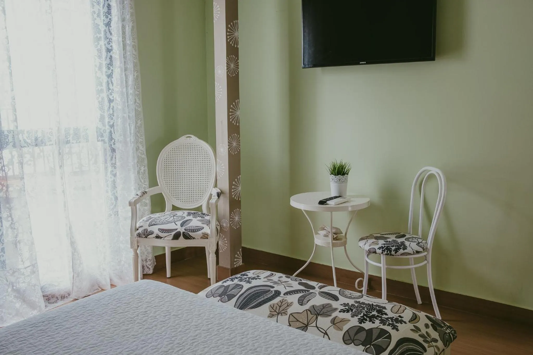 Bed in Ronda Navarra by Valdesierra