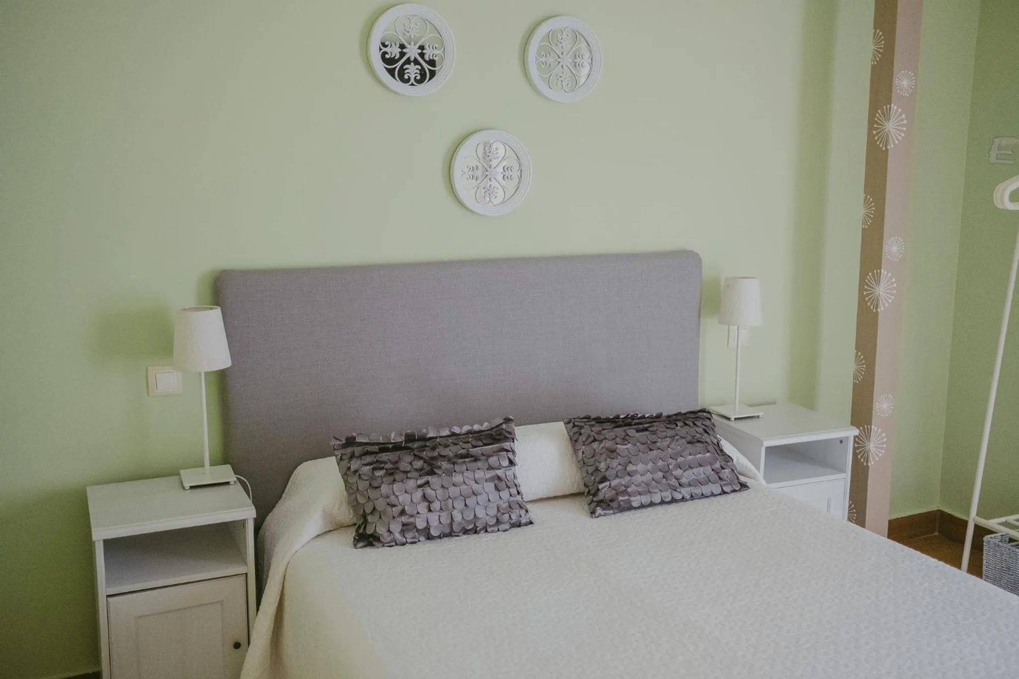 Bed in Ronda Navarra by Valdesierra