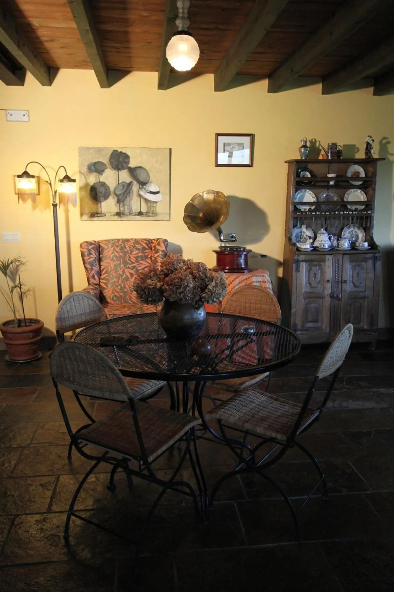 Lounge or bar in Paraje del Asturcon - Adults only