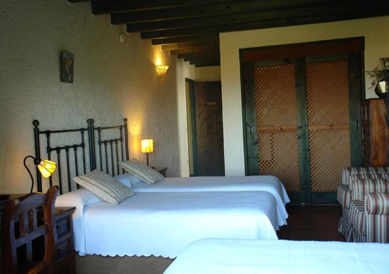 Photo of the whole room in Paraje del Asturcon - Adults only
