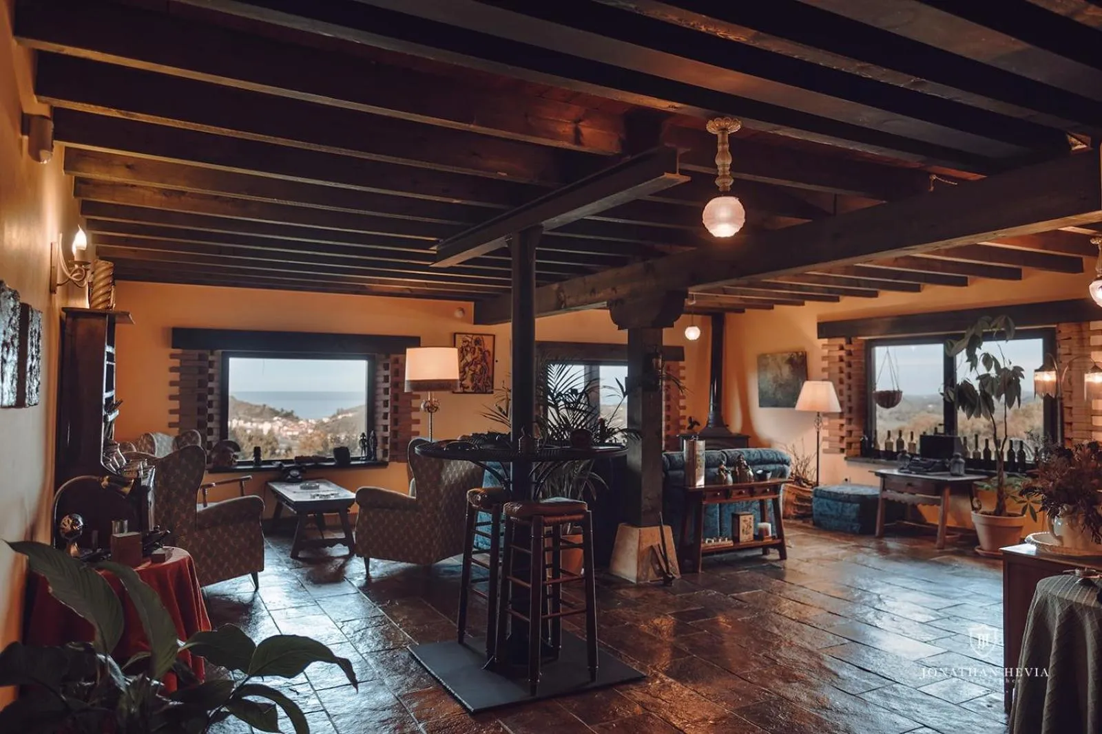 Lounge or bar in Paraje del Asturcon - Adults only