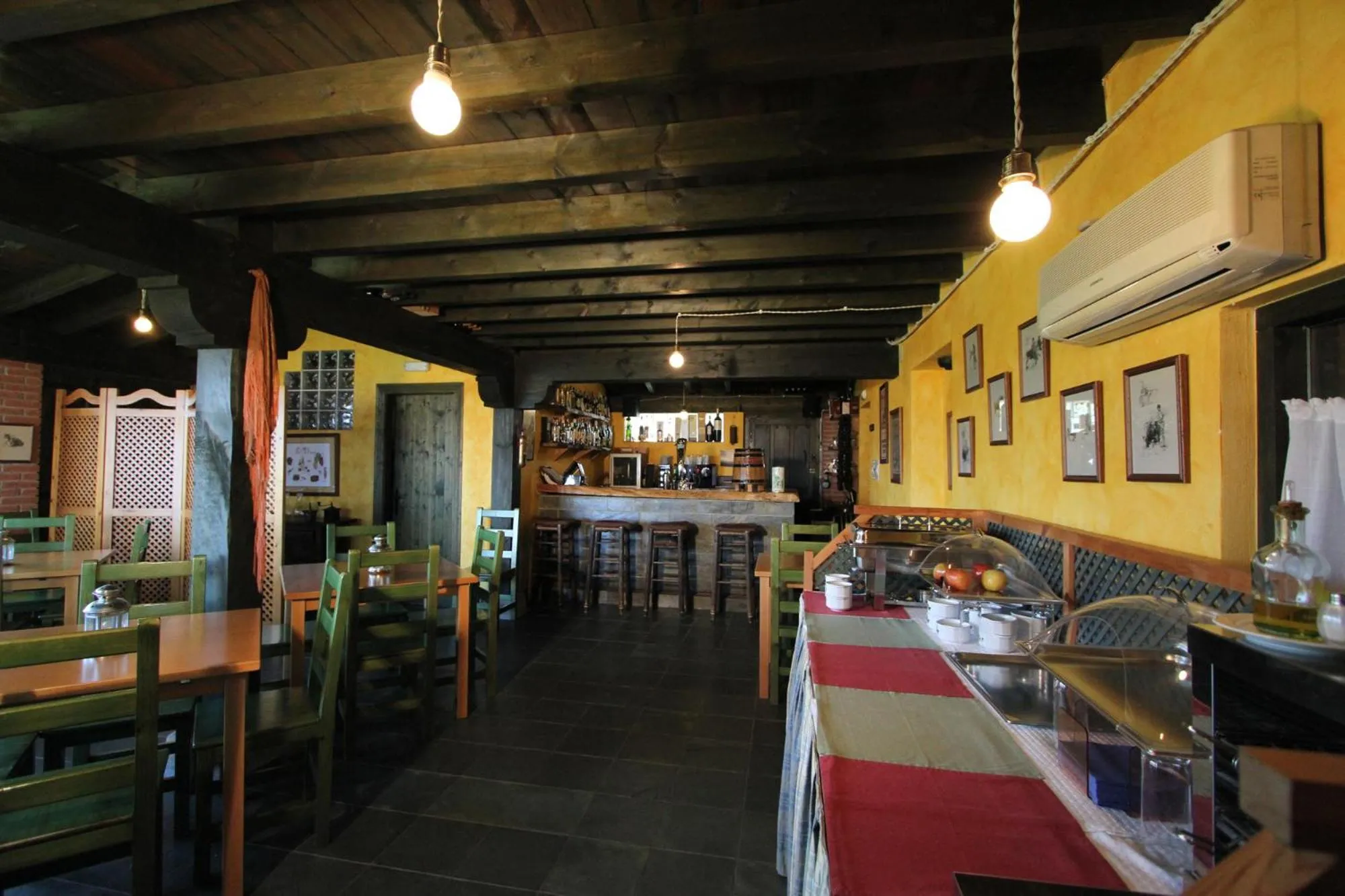 Restaurant/places to eat in Paraje del Asturcon - Adults only