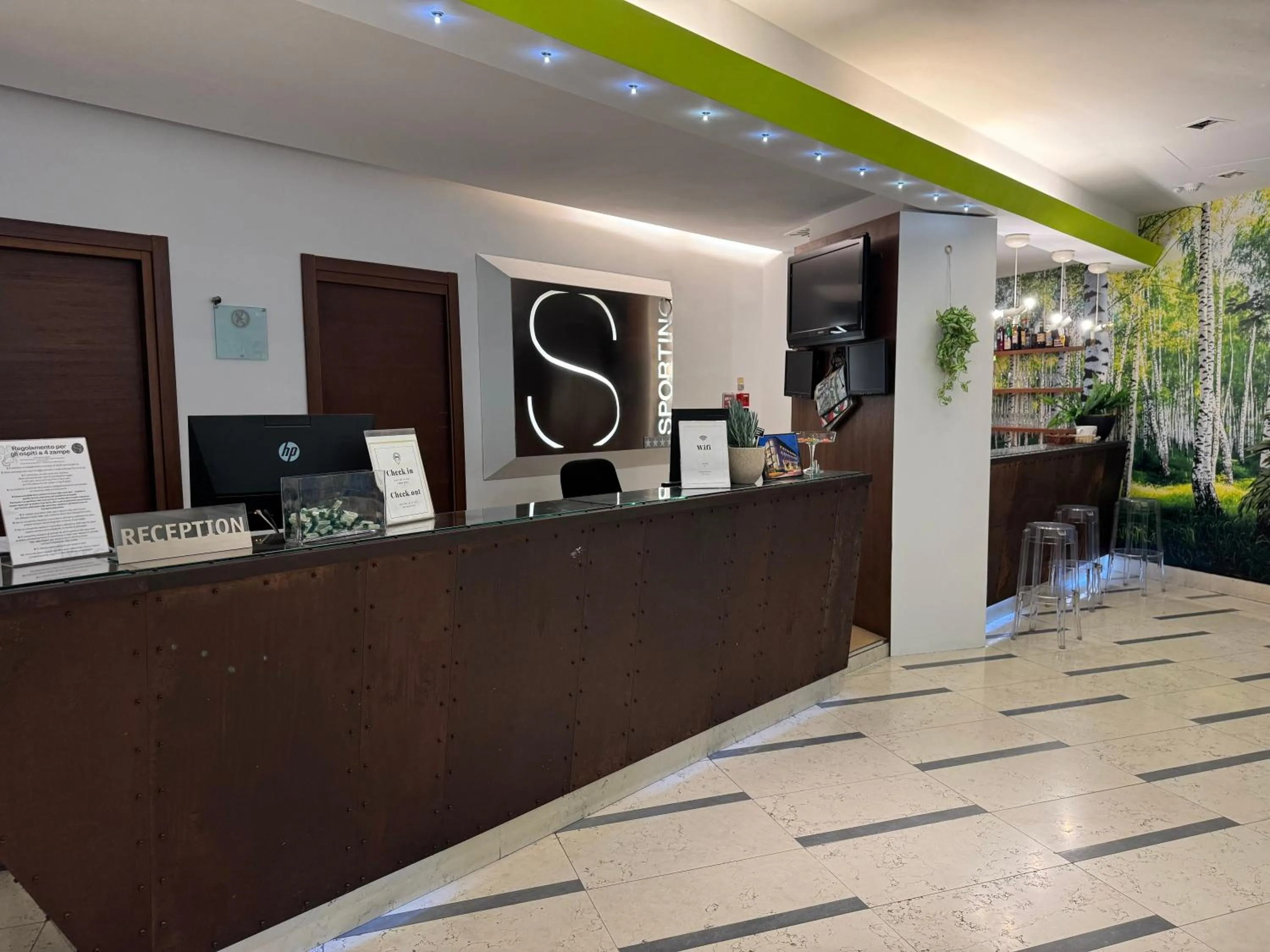 Lobby or reception in Hotel Sporting Cologno