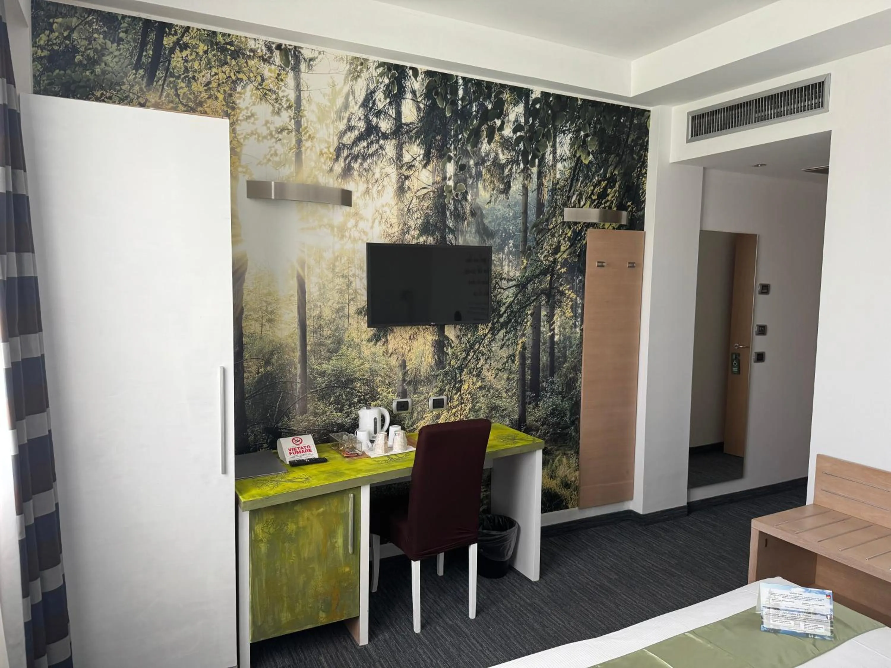 Bed in Hotel Sporting Cologno