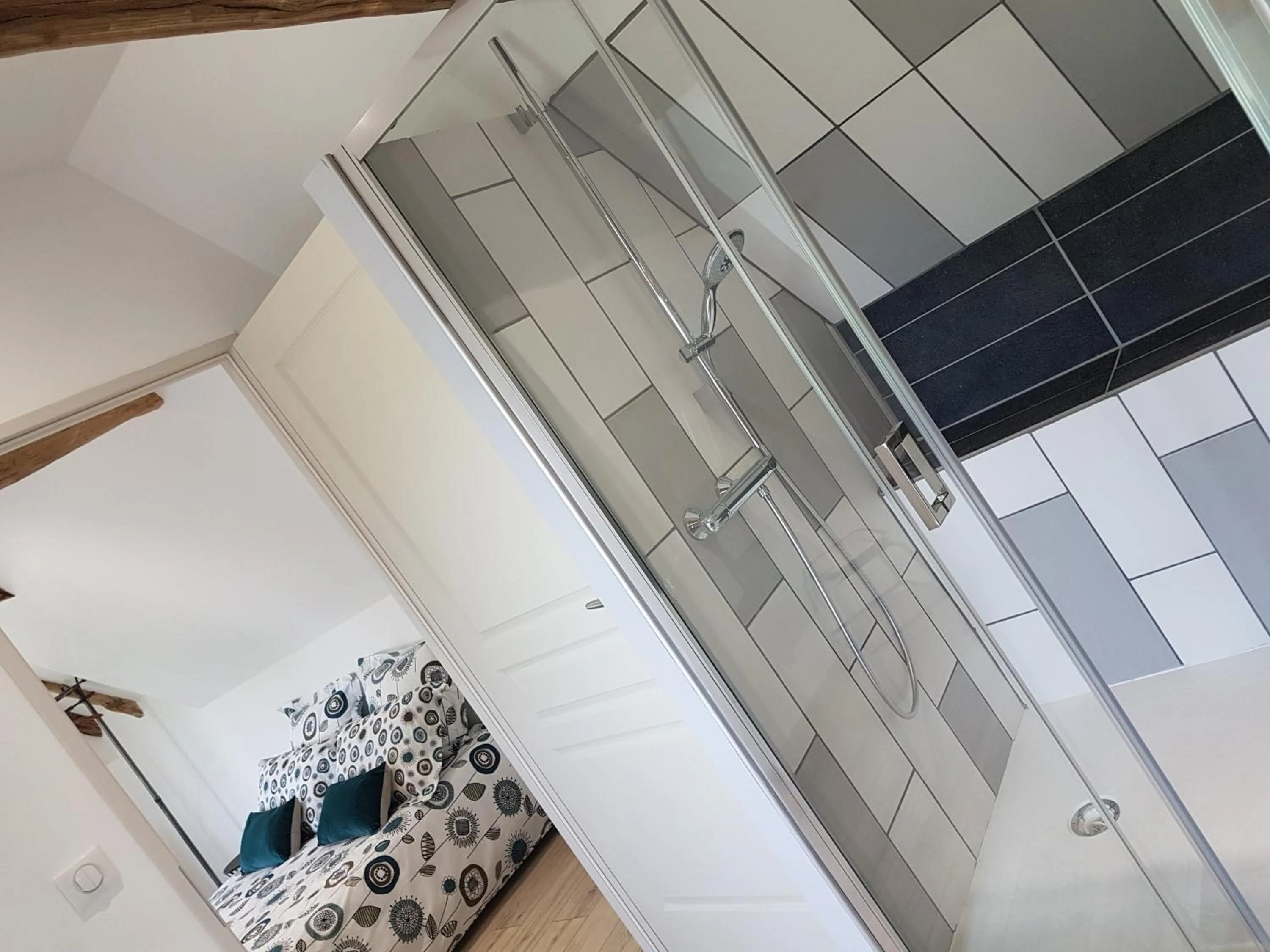 Shower in le clos des etoiles B&B