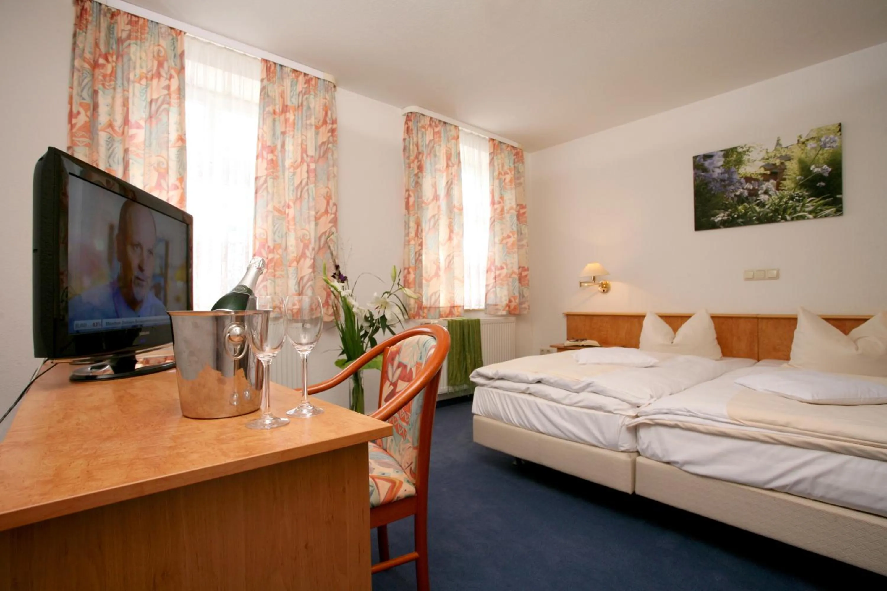 Living room, Bed in Nigel Restaurant & Hotel im Wendland