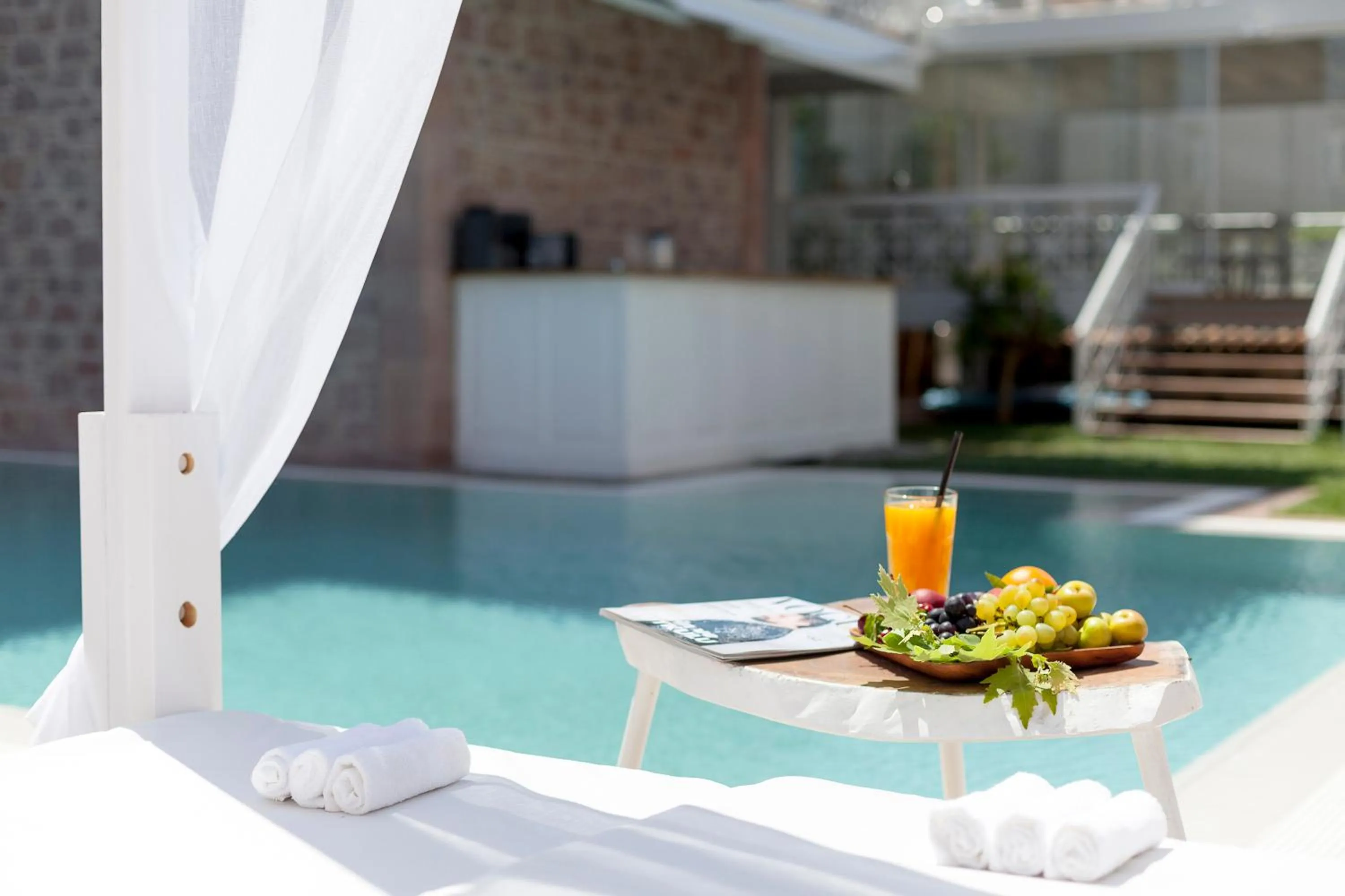 Swimming pool in Cunda Pur Beyaz Hotel