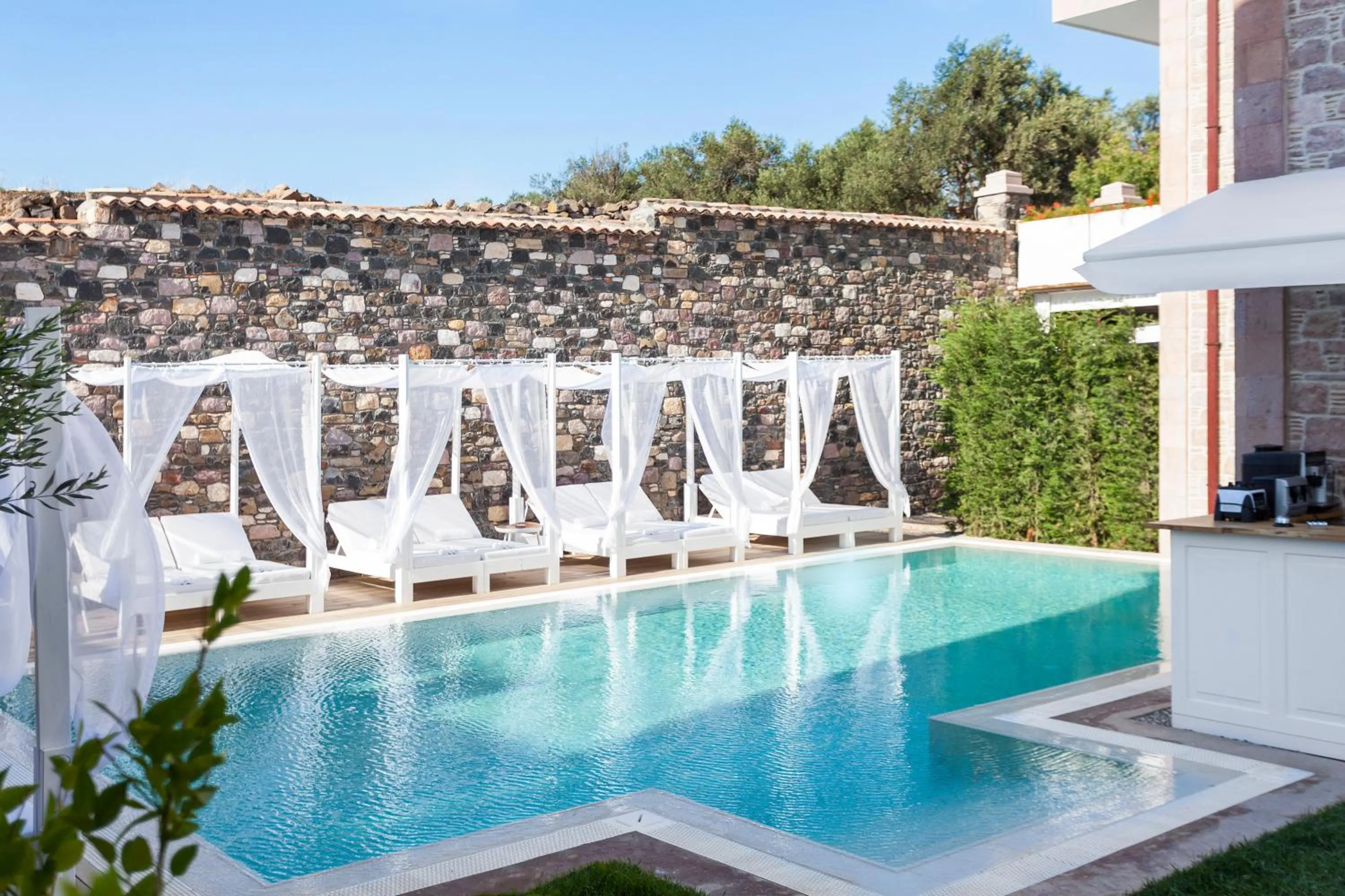 Swimming pool in Cunda Pur Beyaz Hotel