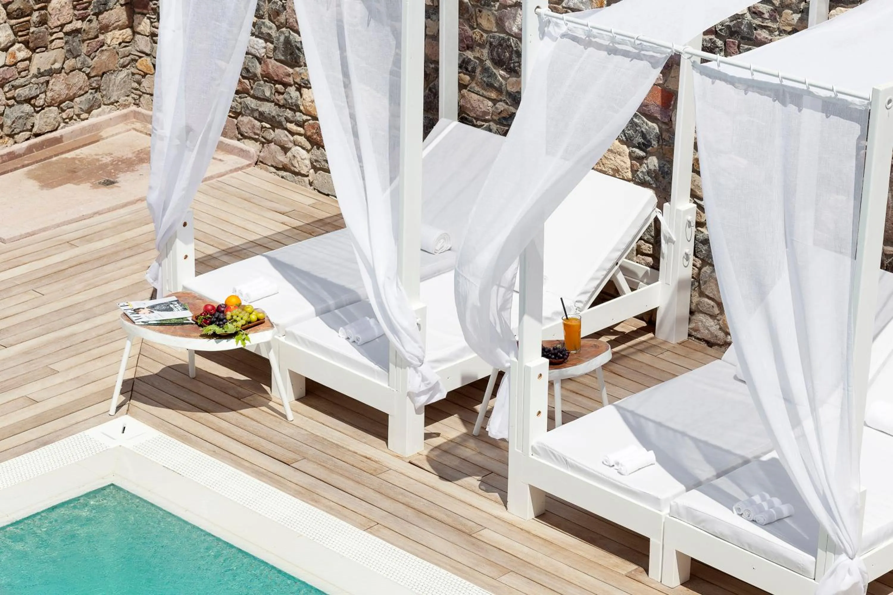 Swimming pool in Cunda Pur Beyaz Hotel