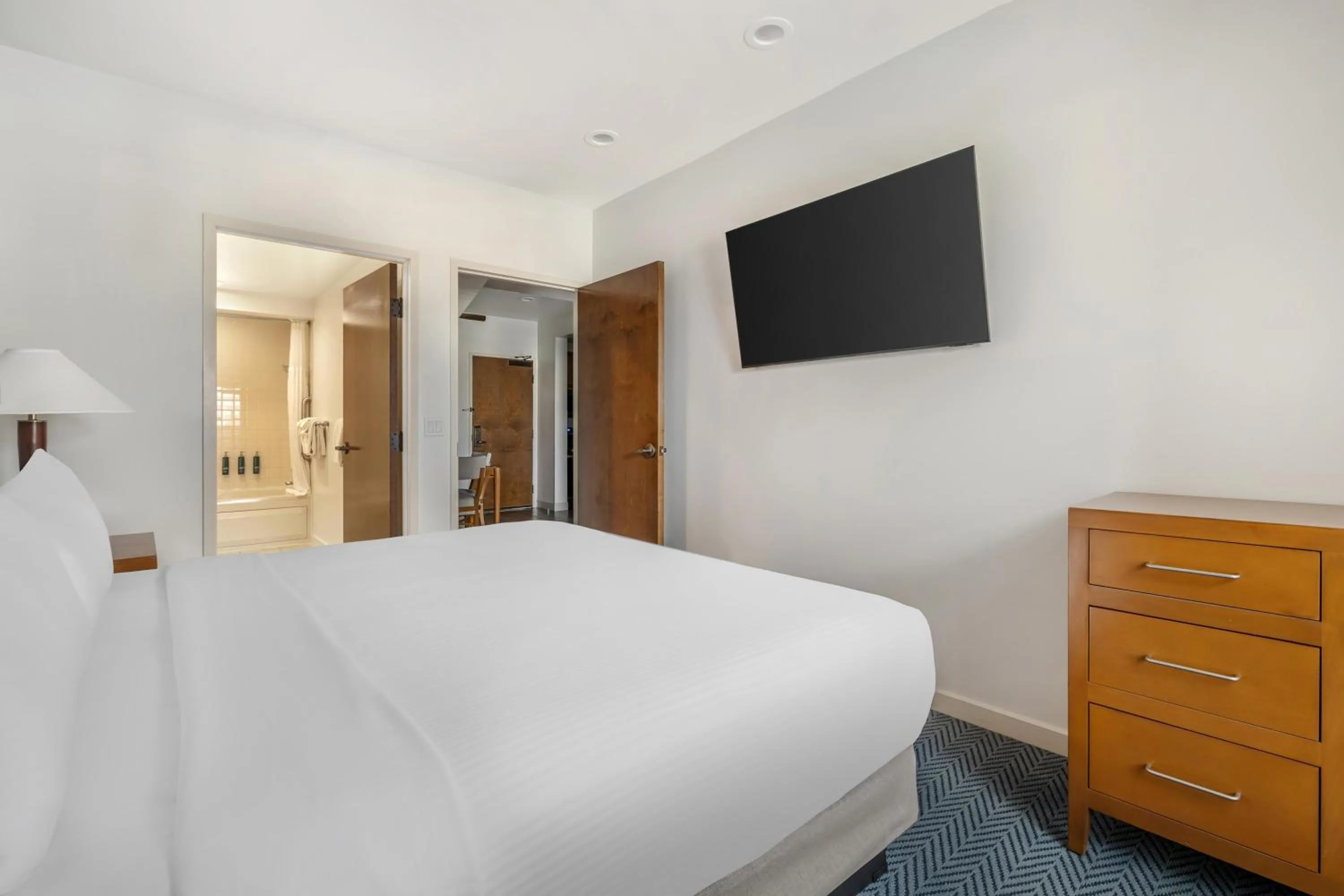 Bed in Hilton Vacation Club Cancun Resort Las Vegas