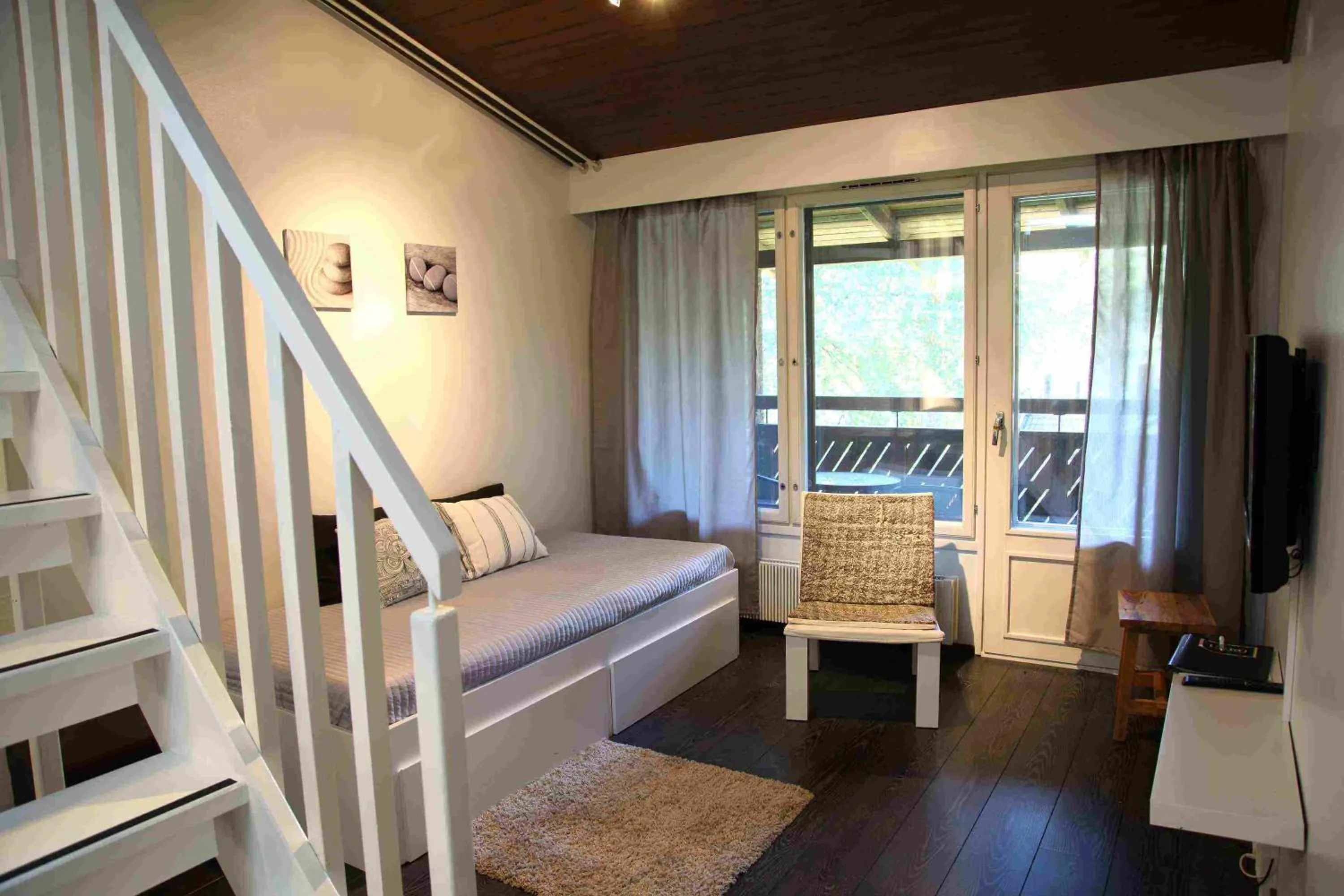 Bedroom, Bed in Ukko