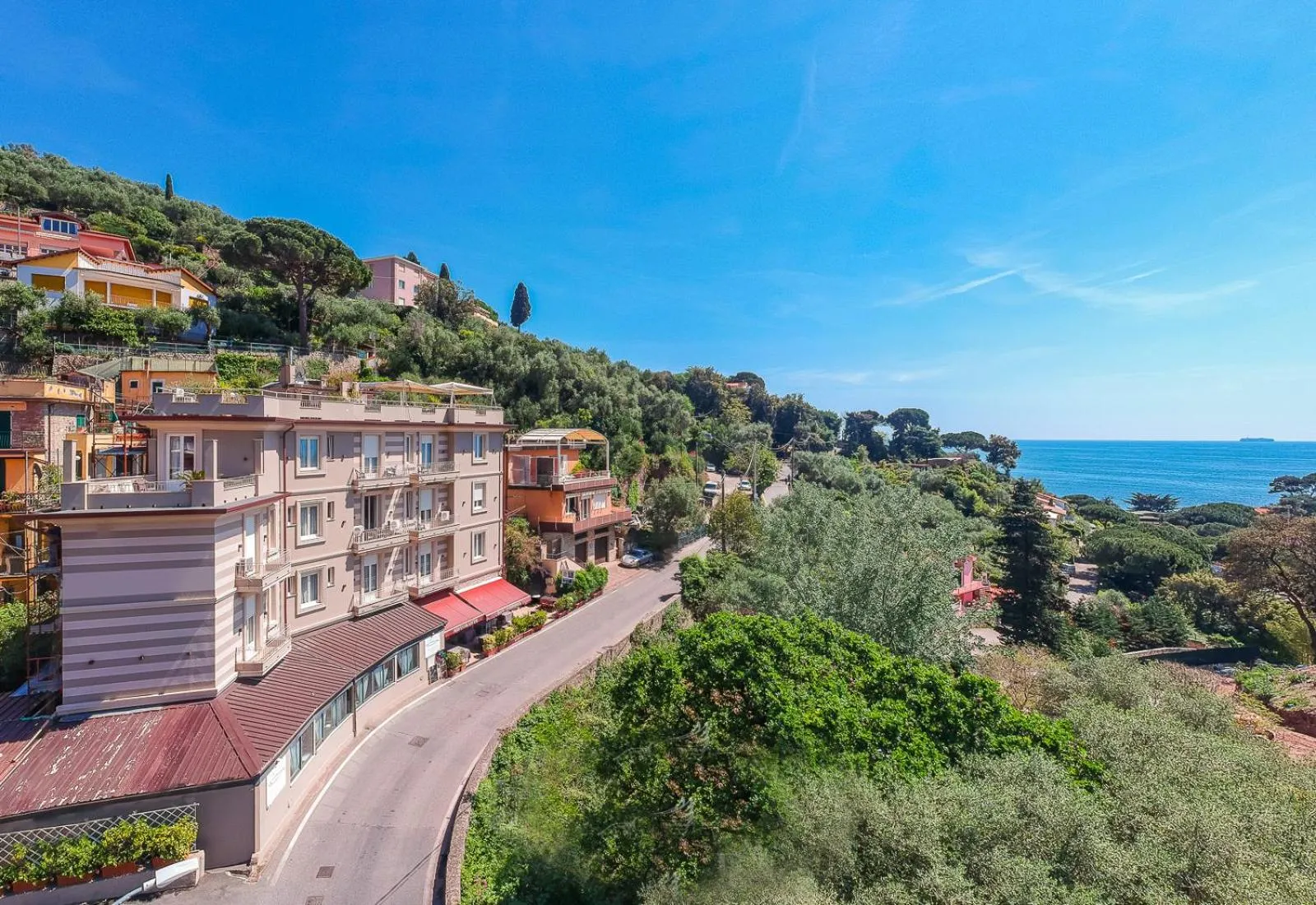 Property building in Hotel Rosa Dei Venti