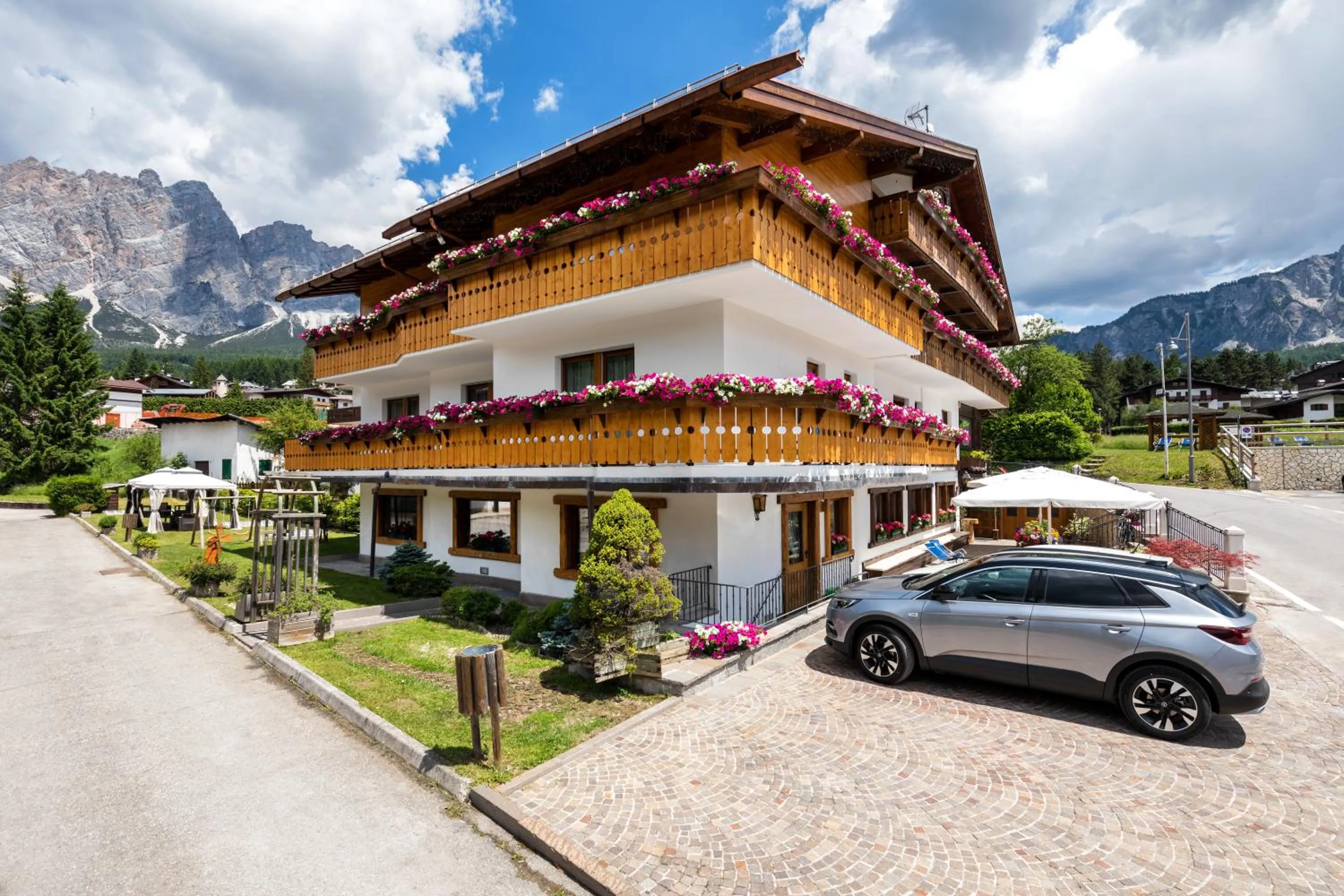 Property building in Barisetti Sport Hotel