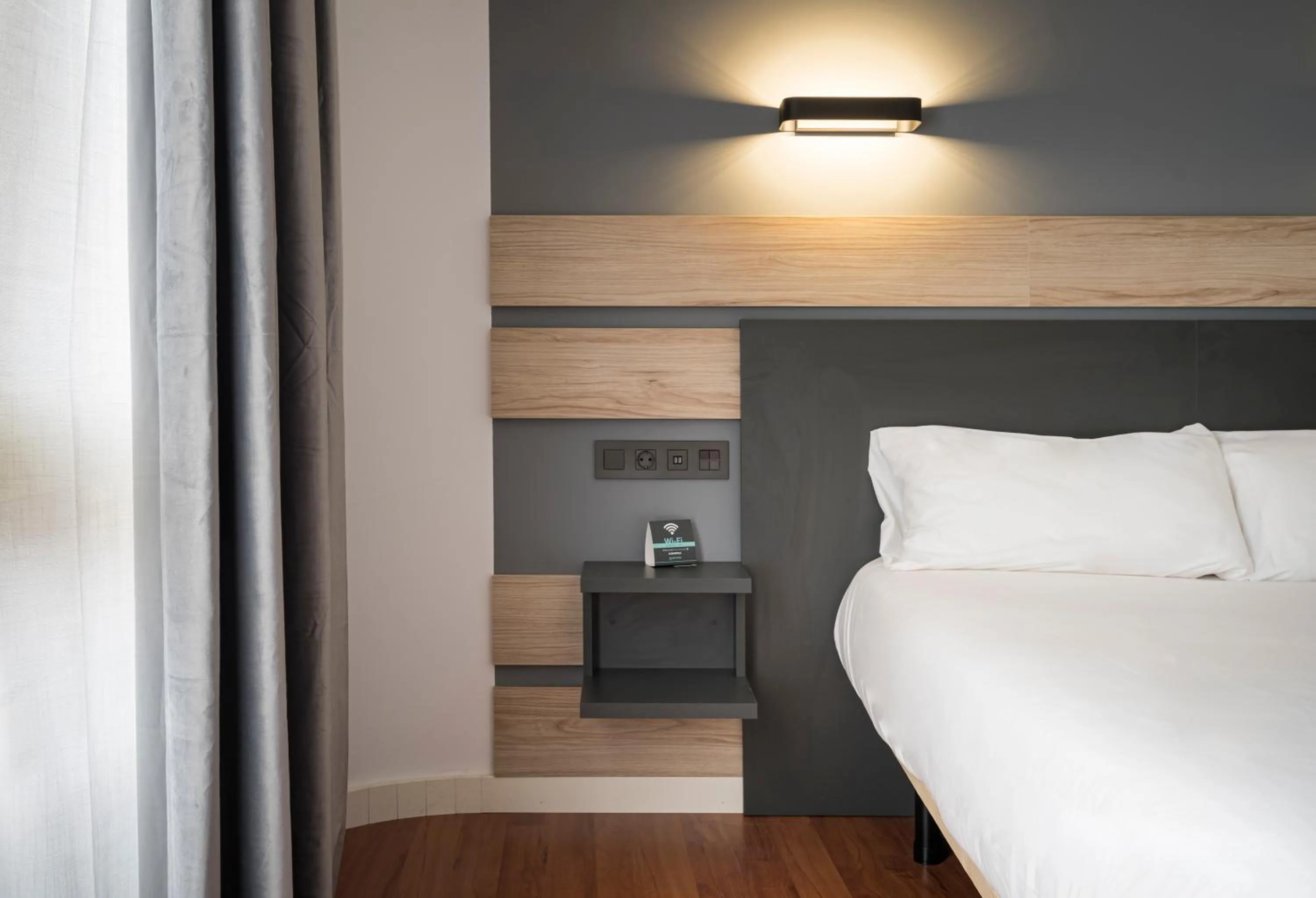 Bed in Hotel Alda Centro Gijón