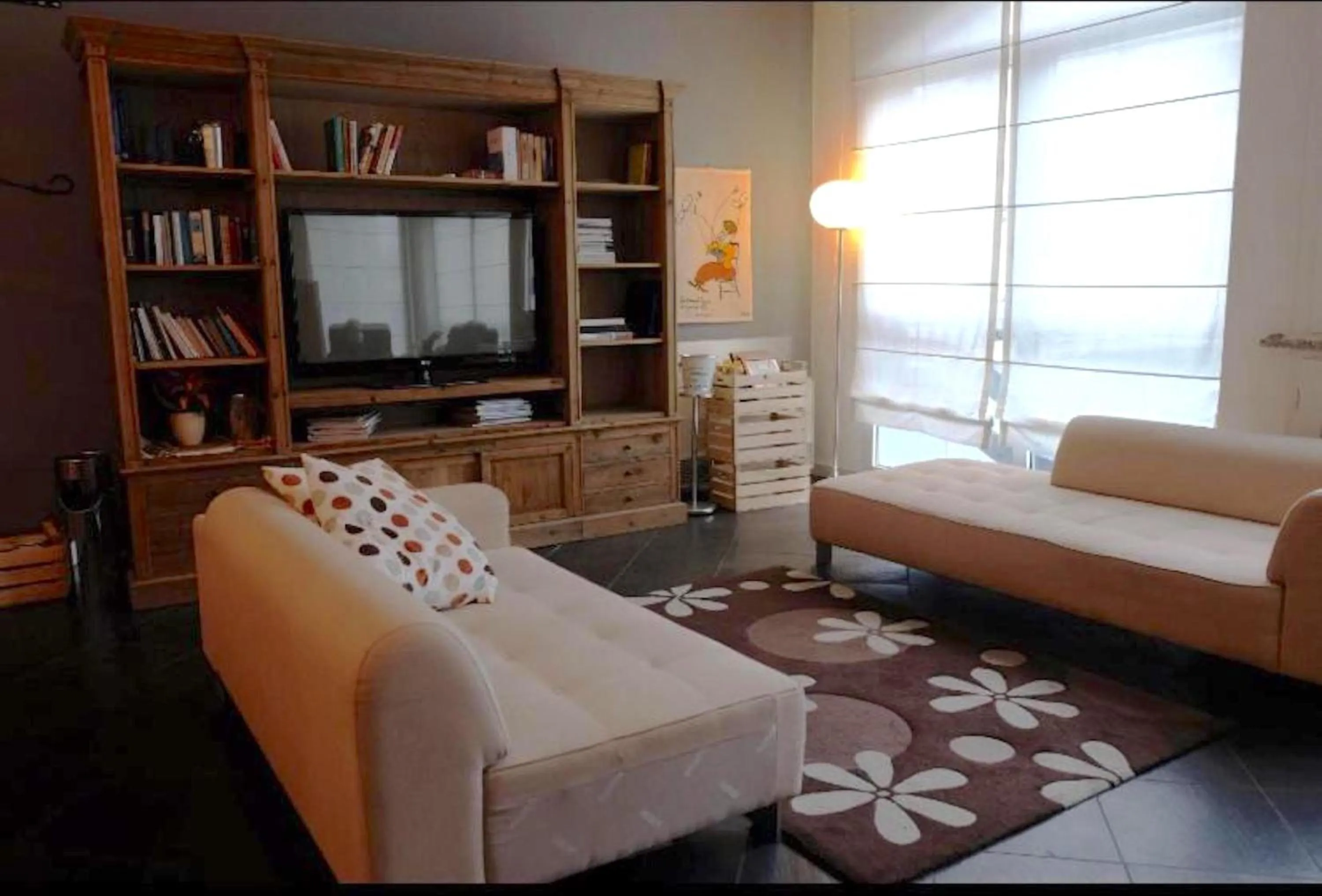 Communal lounge/ TV room in Hotel Rubicone