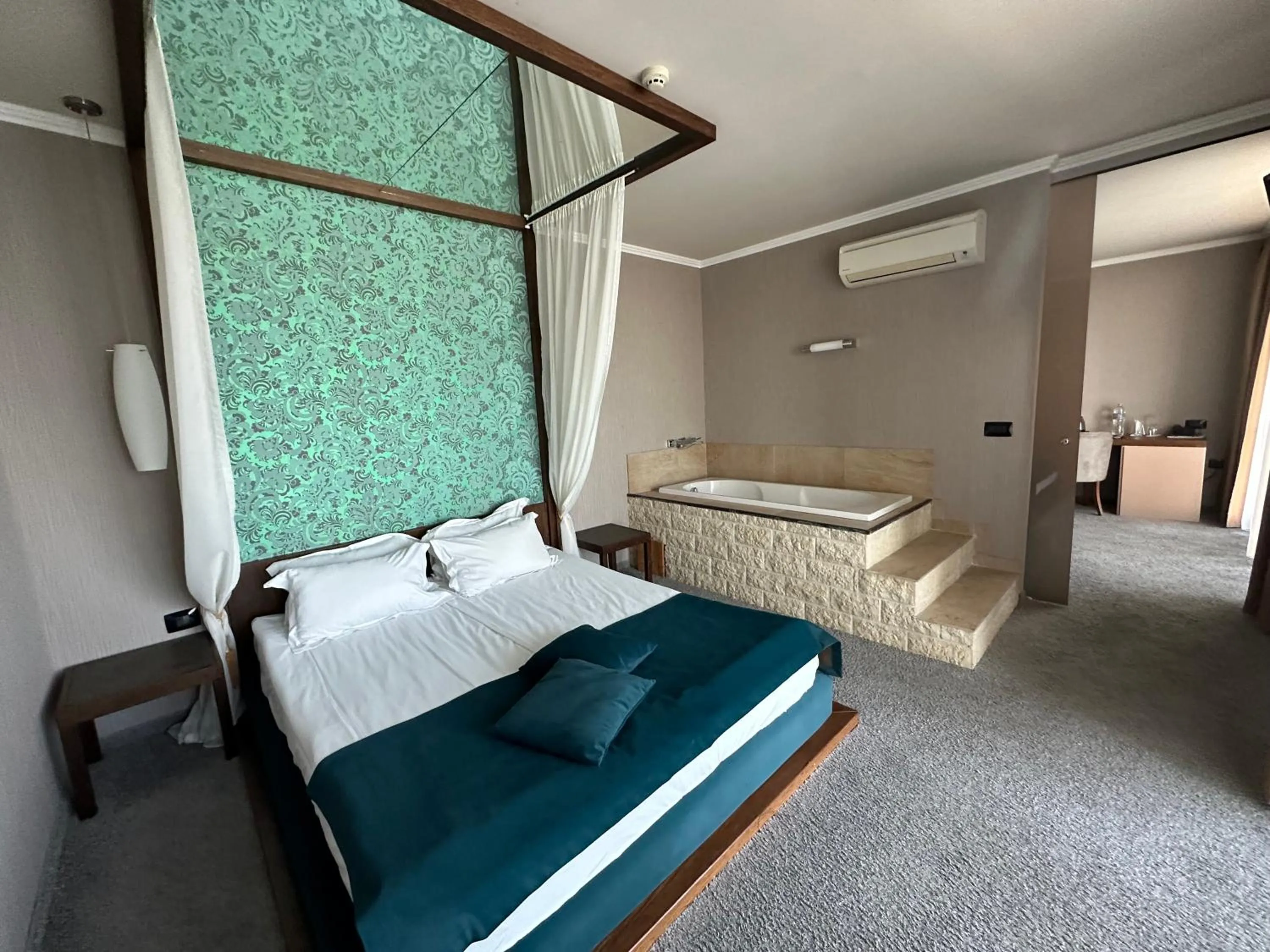 Bed in Regina Maria Spa Design Hotel