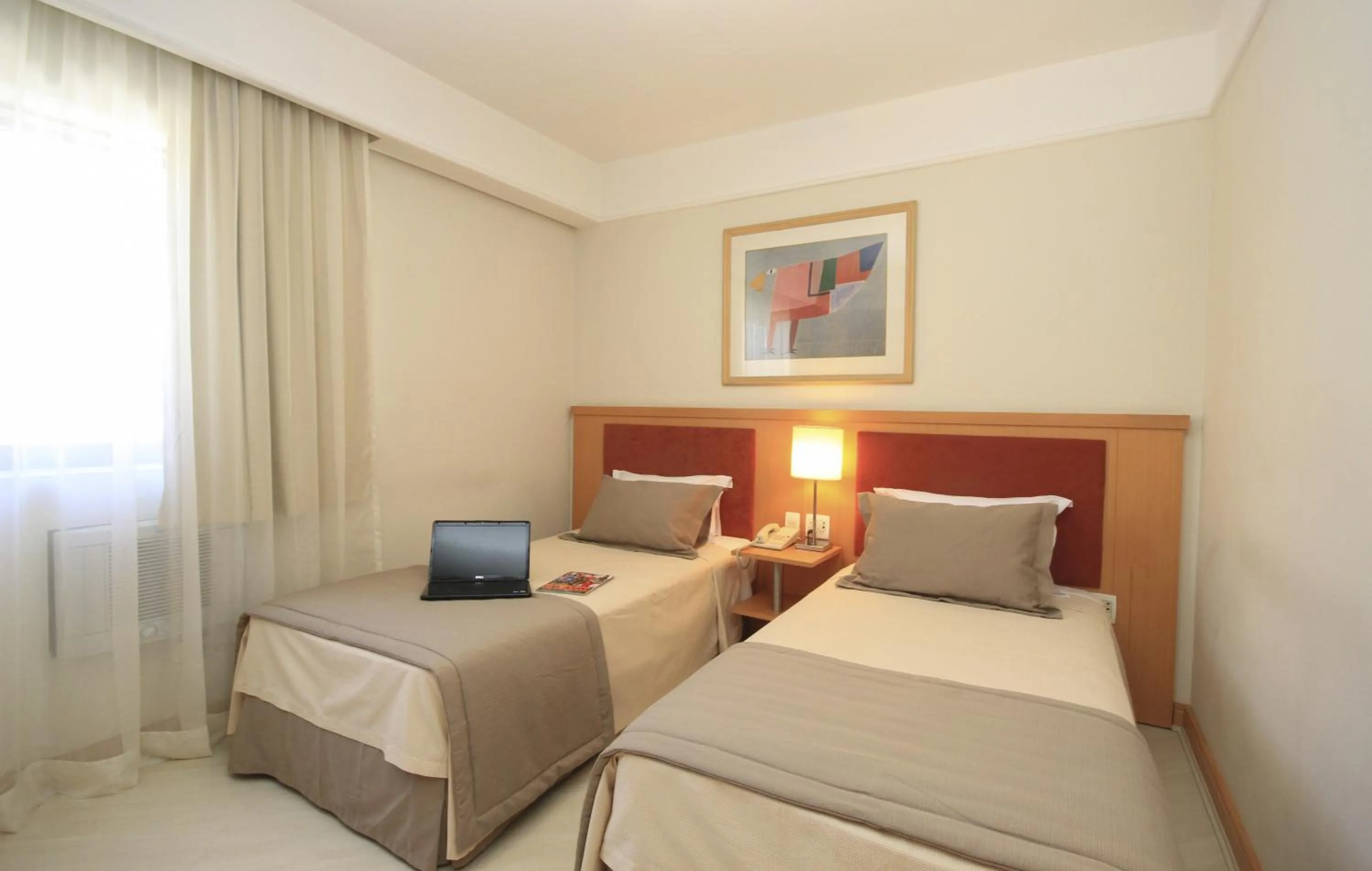 Bedroom, Bed in Bienal Suítes