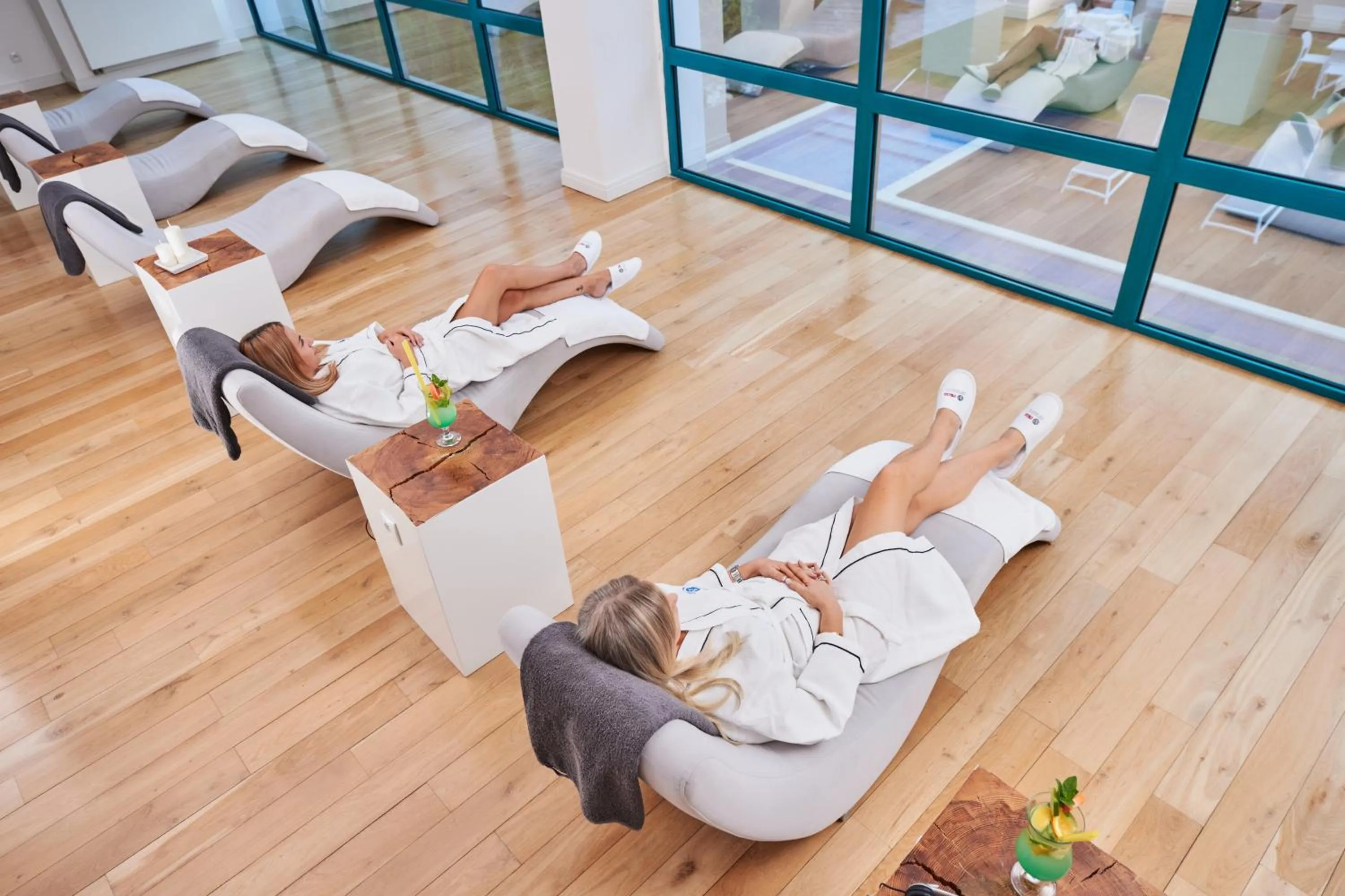 People in Villa Park Med. & SPA