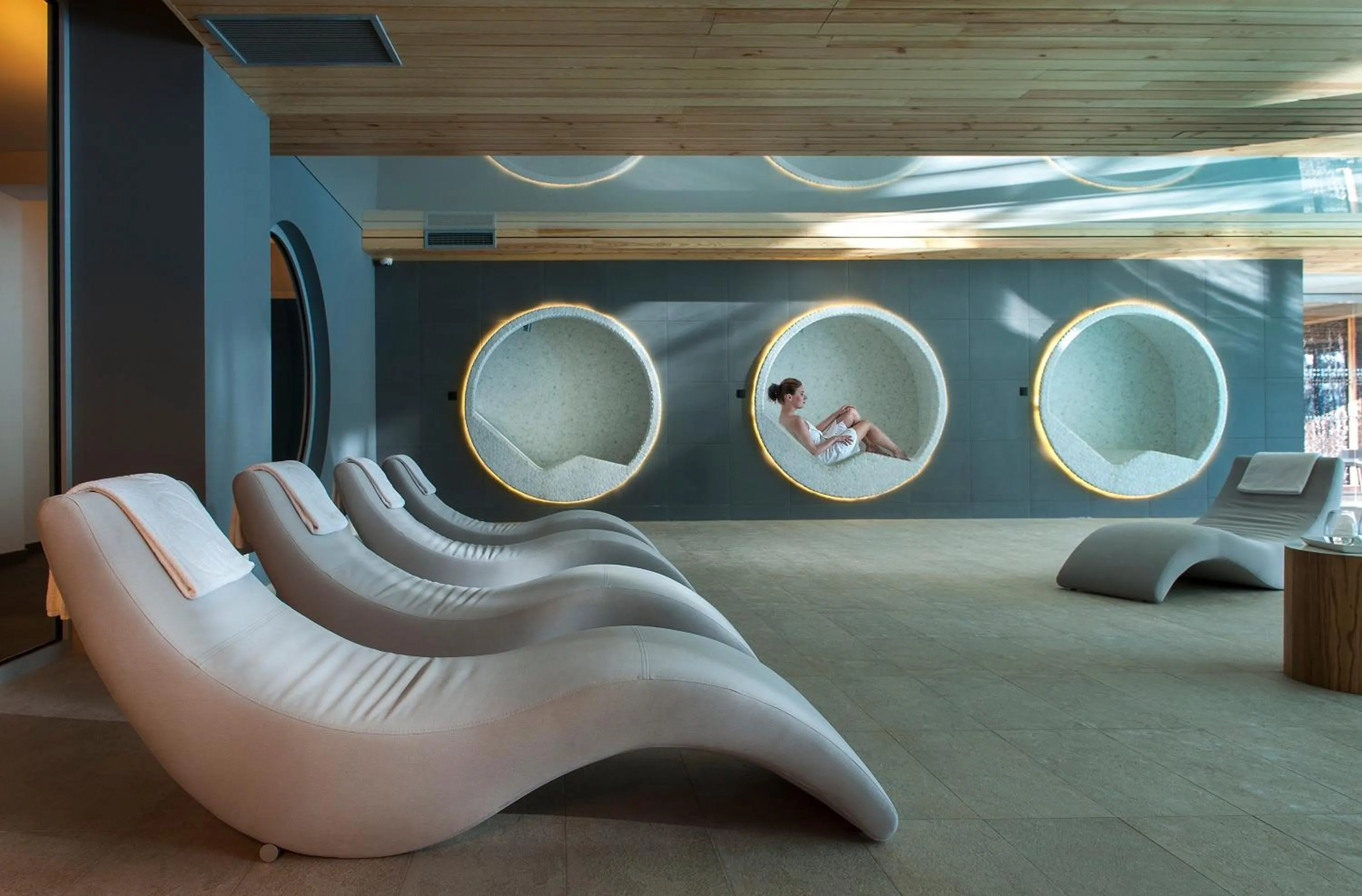 Spa and wellness centre/facilities in Villa Park Med. & SPA