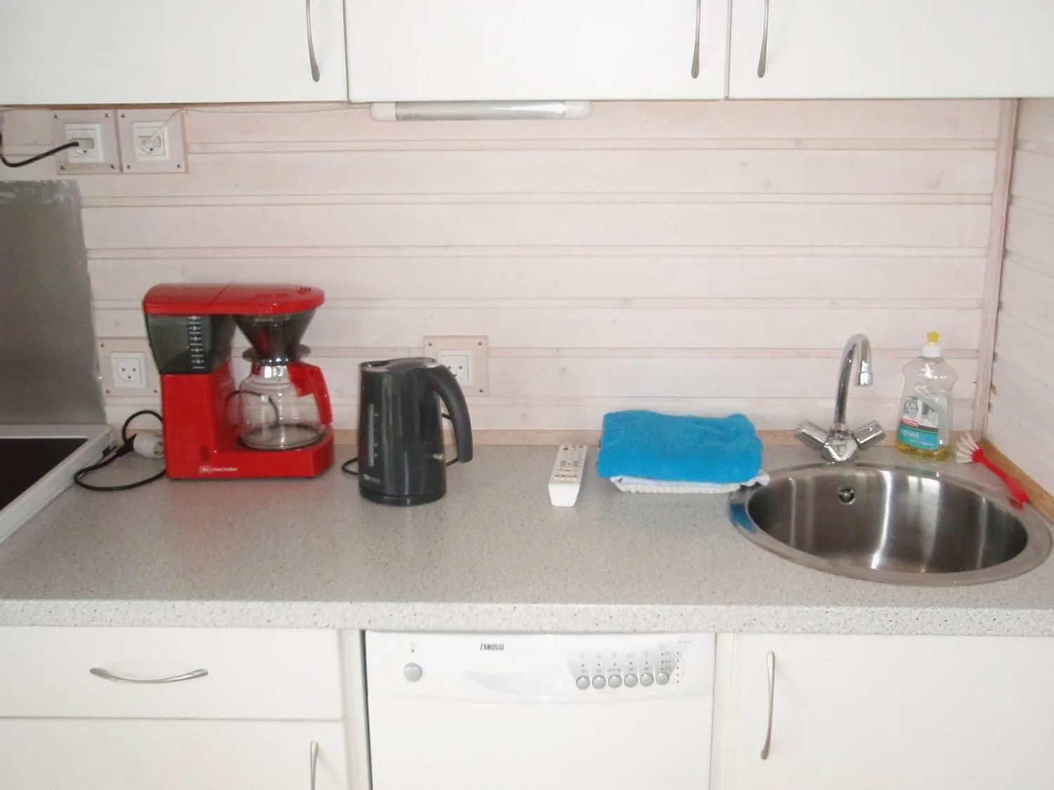 Kitchen or kitchenette in Helsingør Camping & Cottages Grønnehave