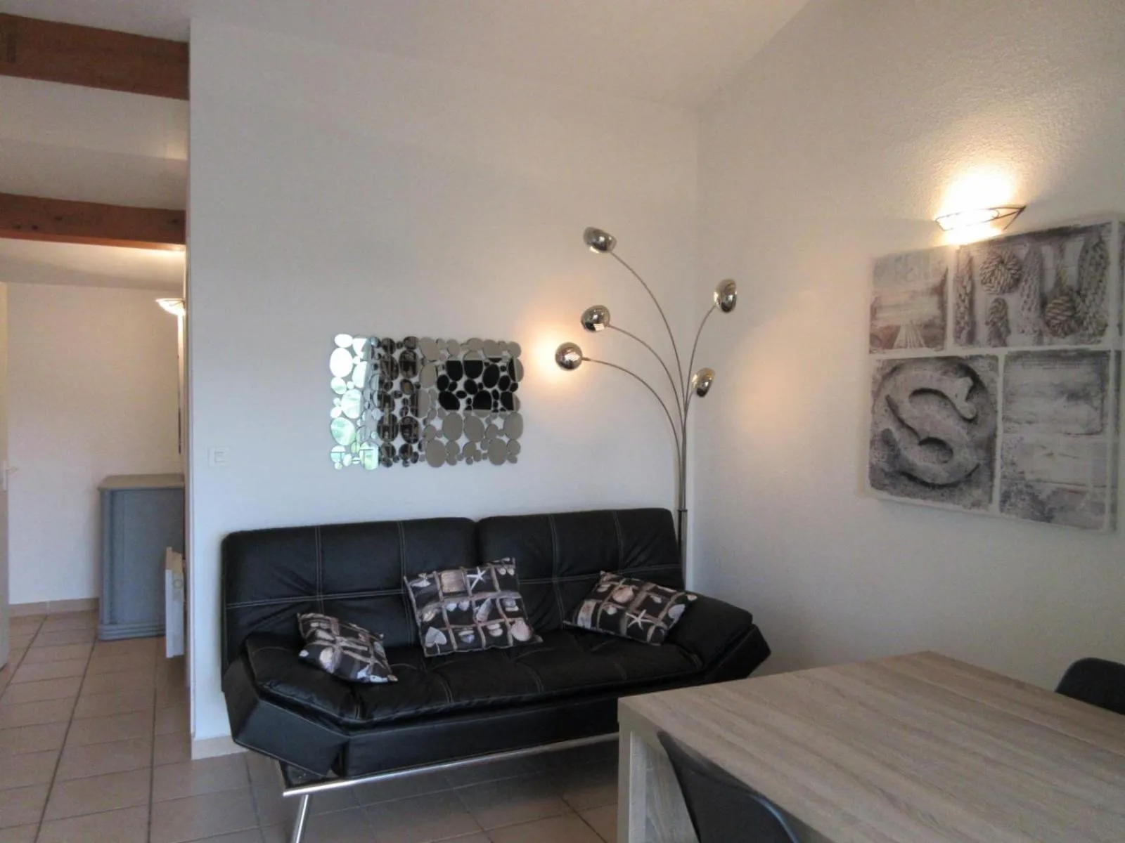 TV and multimedia in Les Andalouses