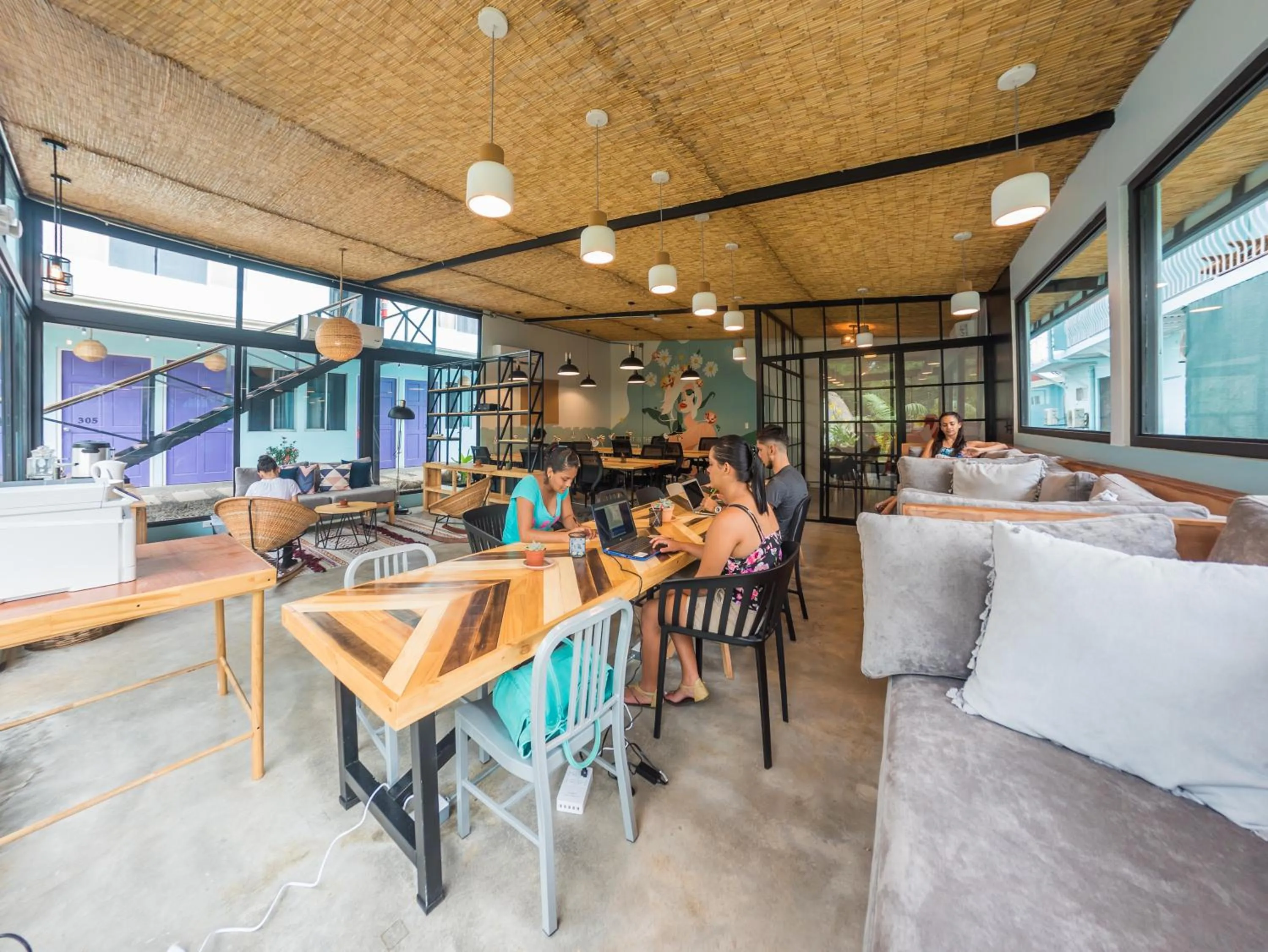 Business facilities in Selina La Fortuna