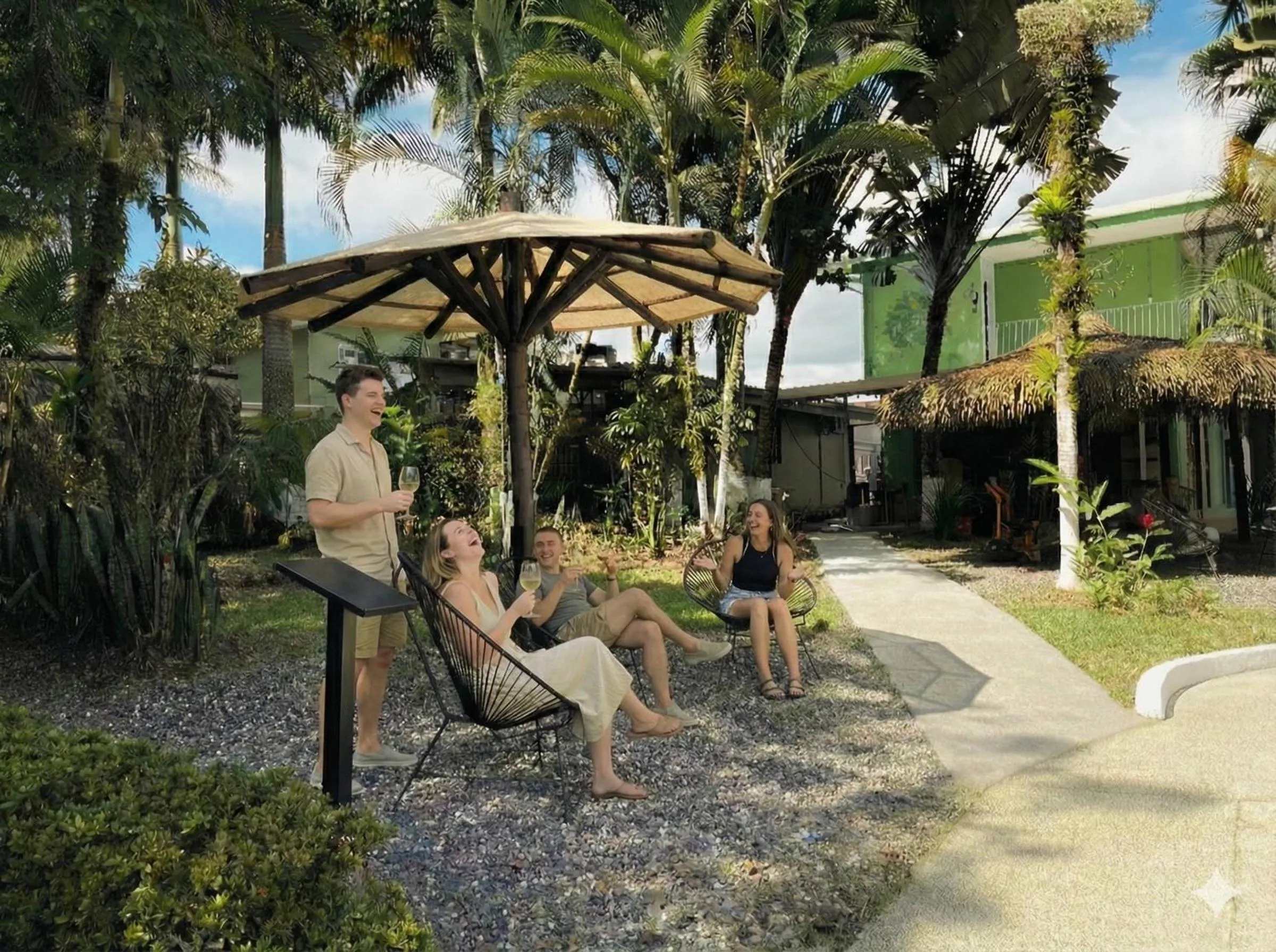 People in Viajero La Fortuna Hostel