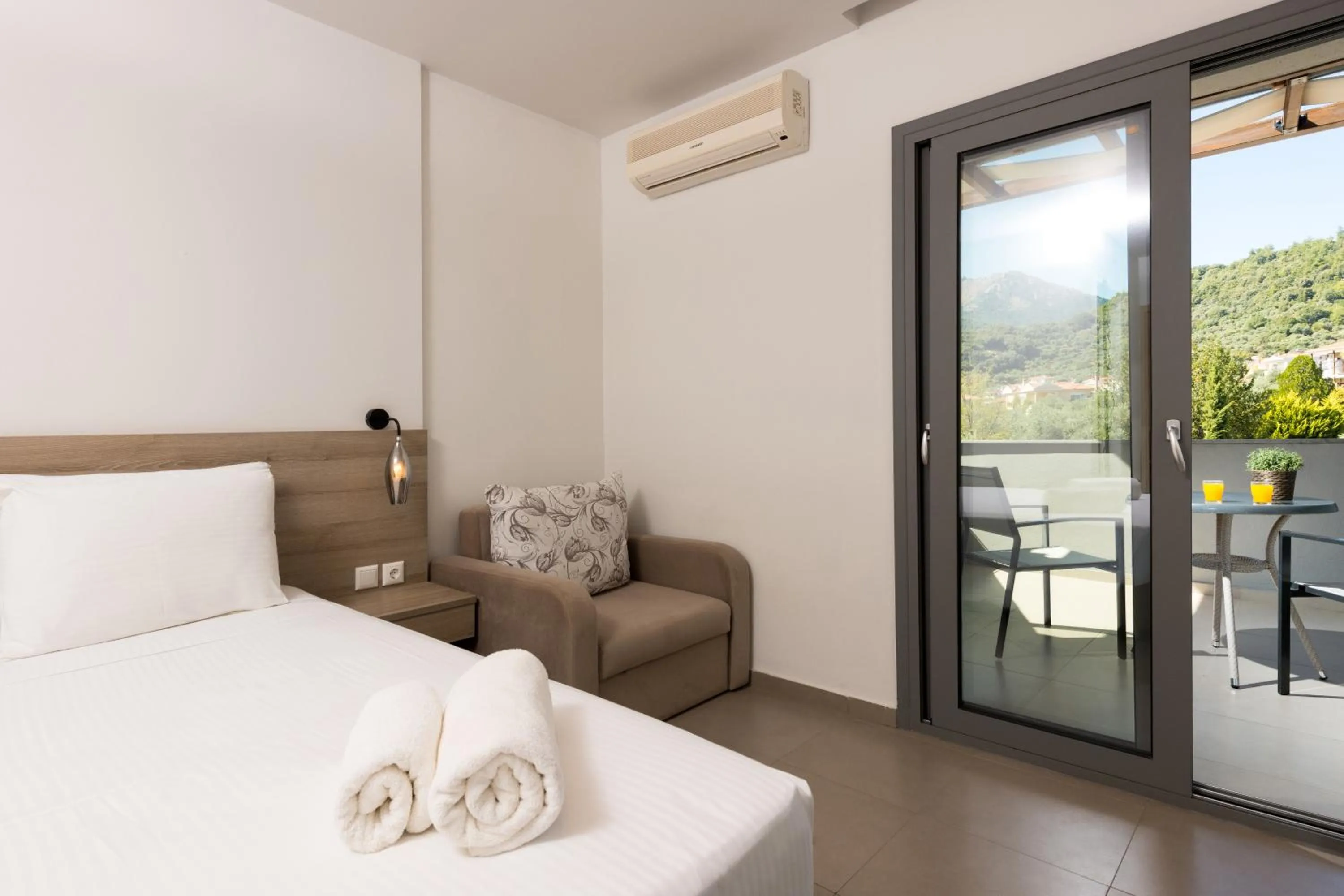 Bed in Princess Golden Beach Hotel