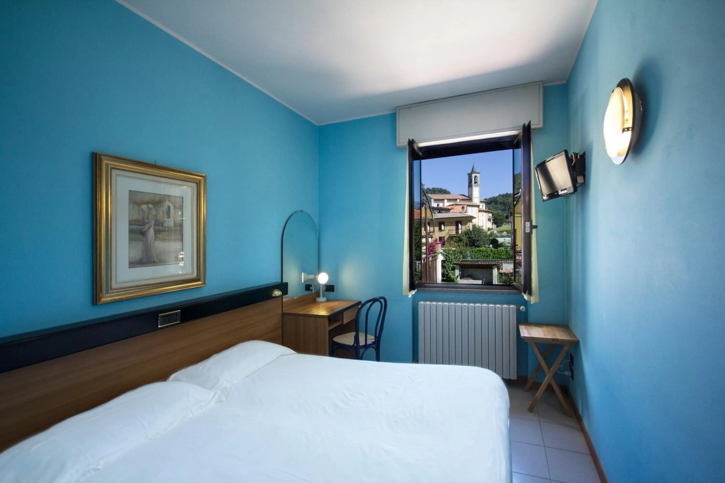 Photo of the whole room, Bed in Albergo Sala