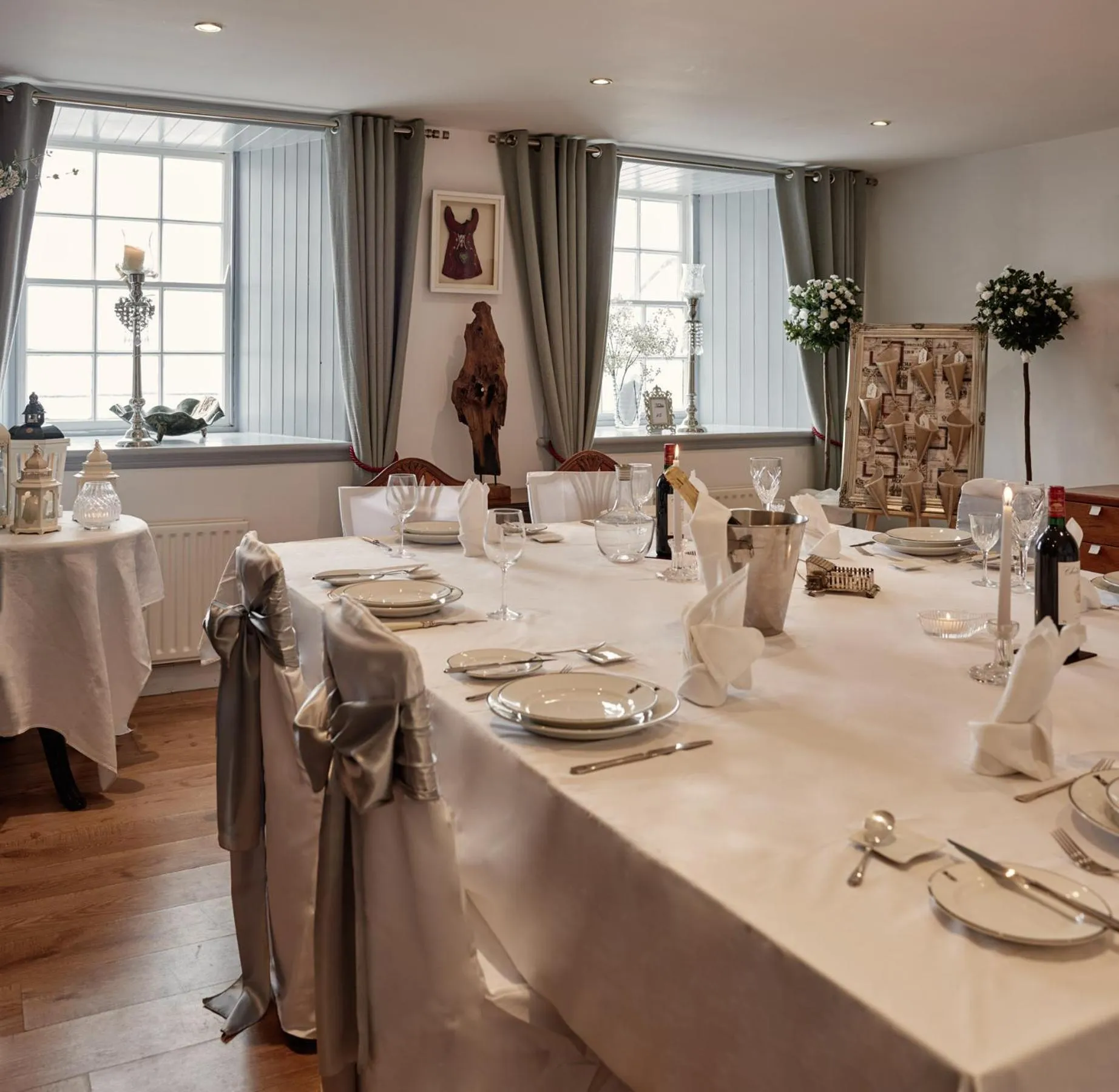 Restaurant/places to eat in Barrow House