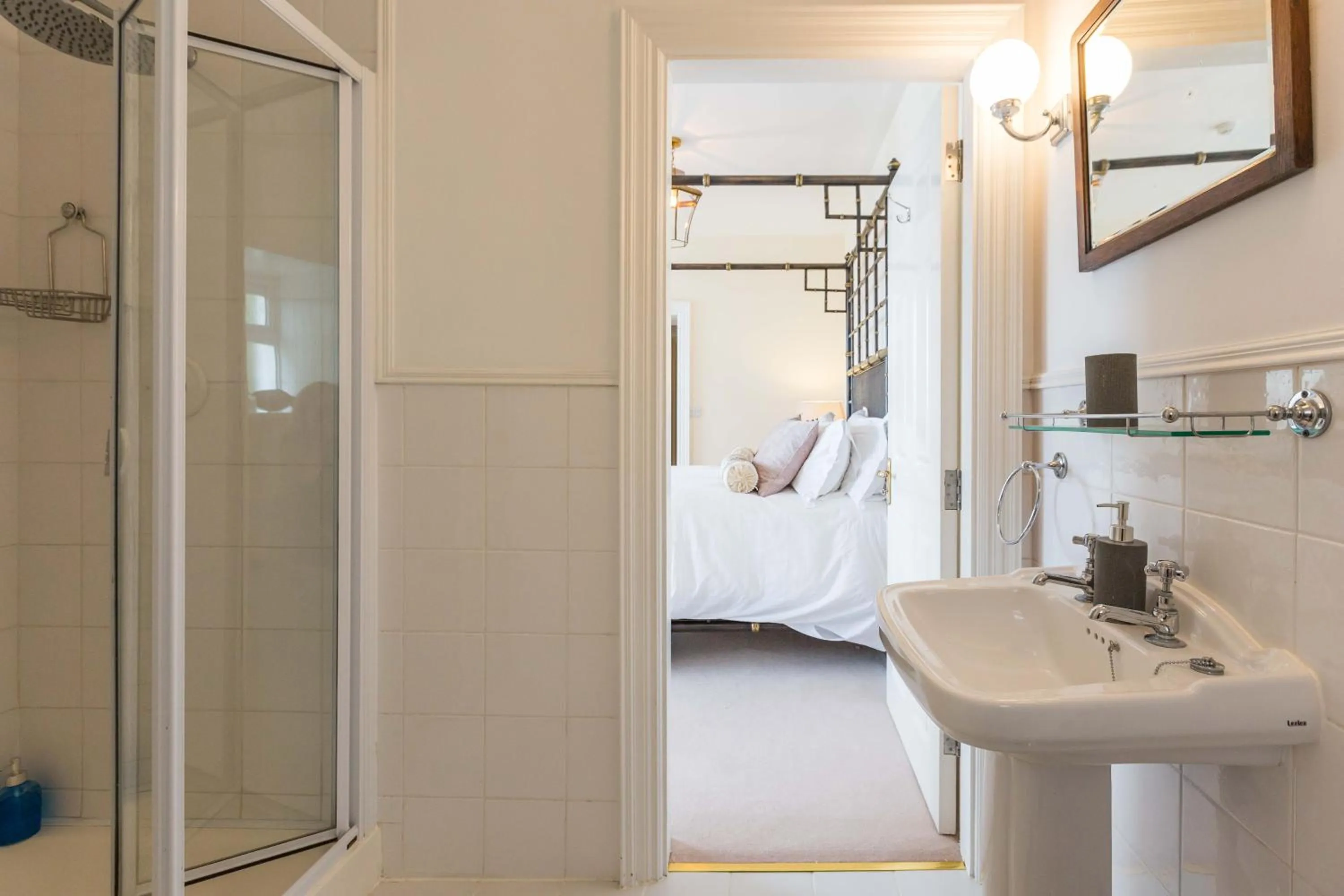 Shower in Barrow House