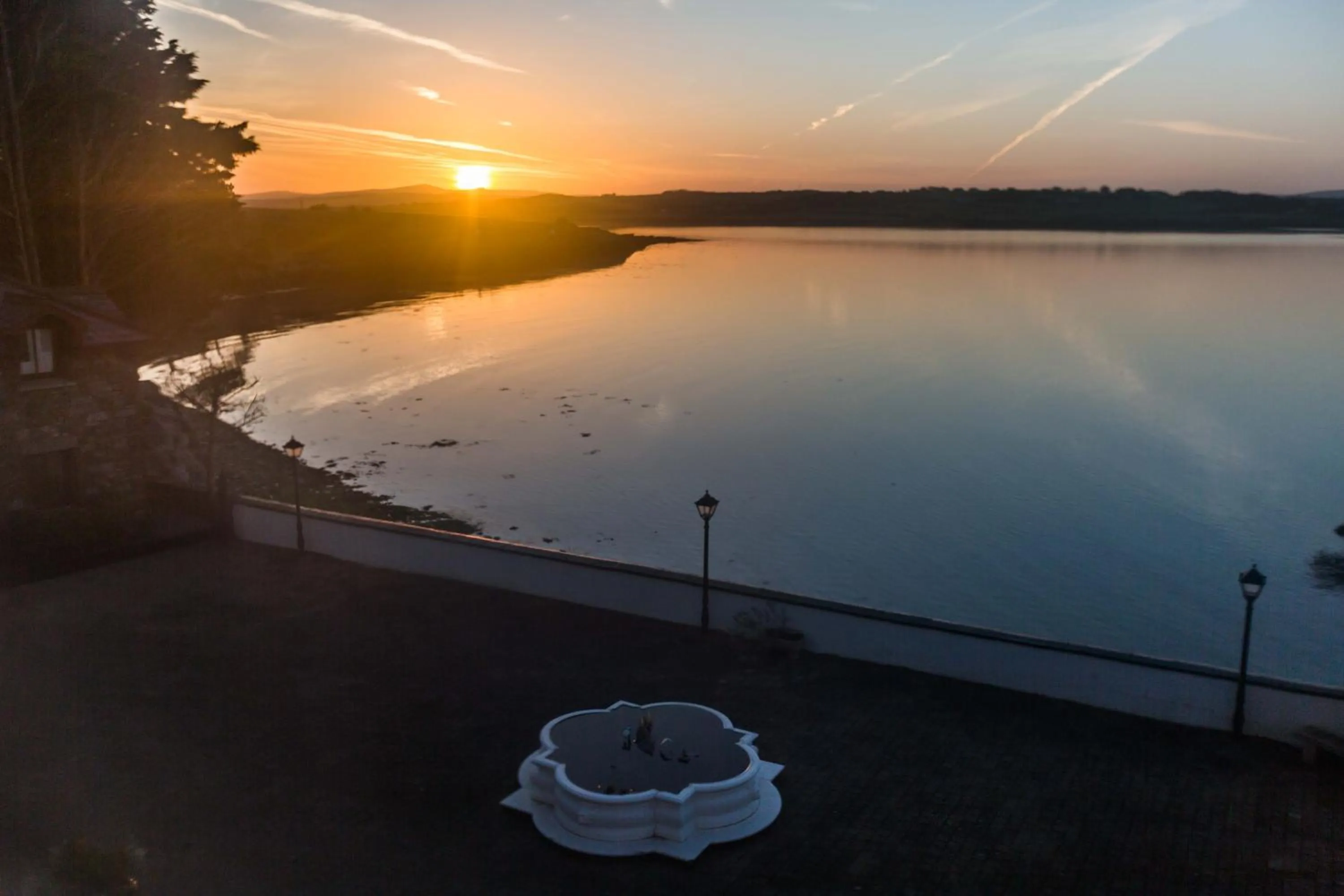 Facade/entrance in Barrow House