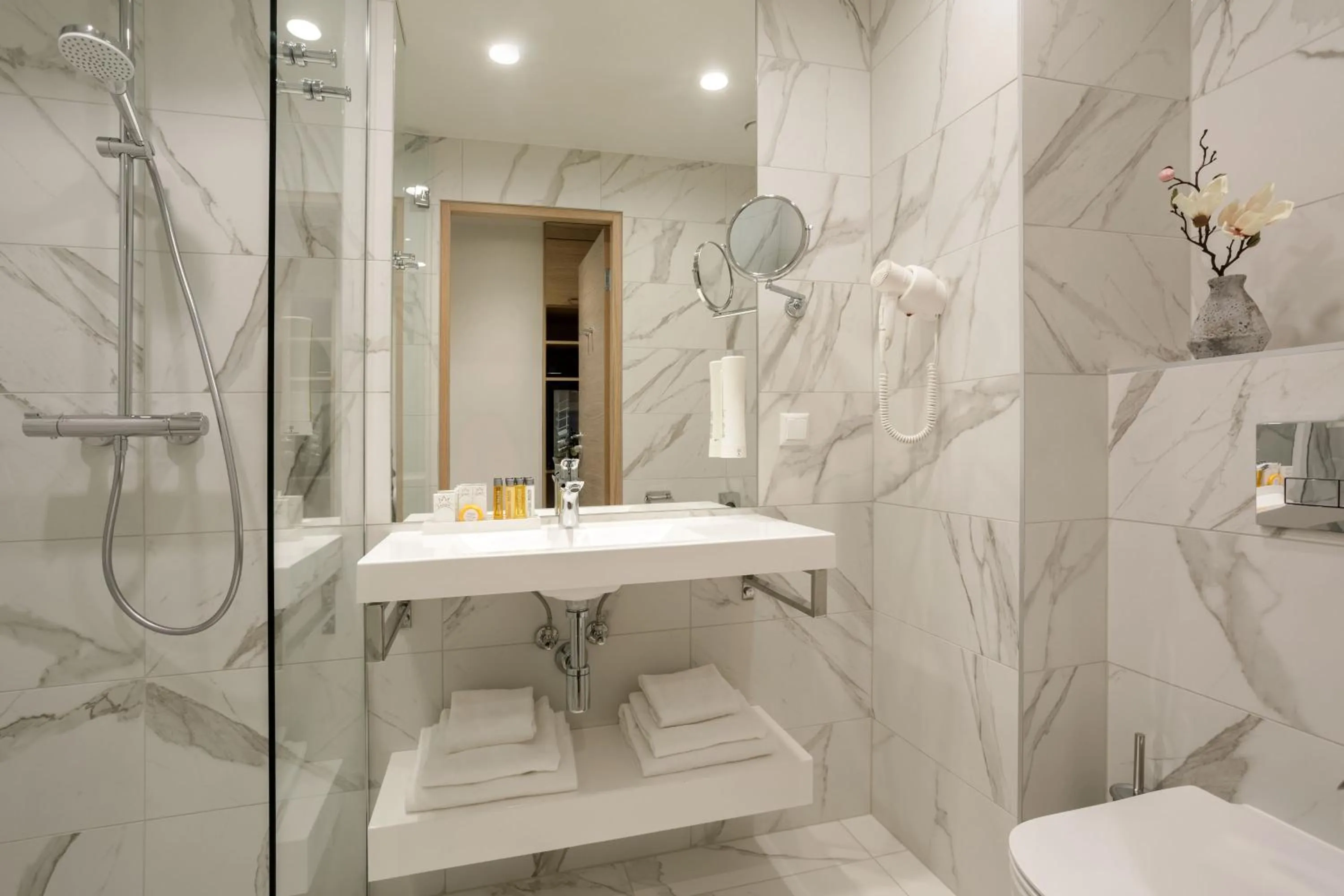 Shower in Centennial Nexus Hotel Tallinn