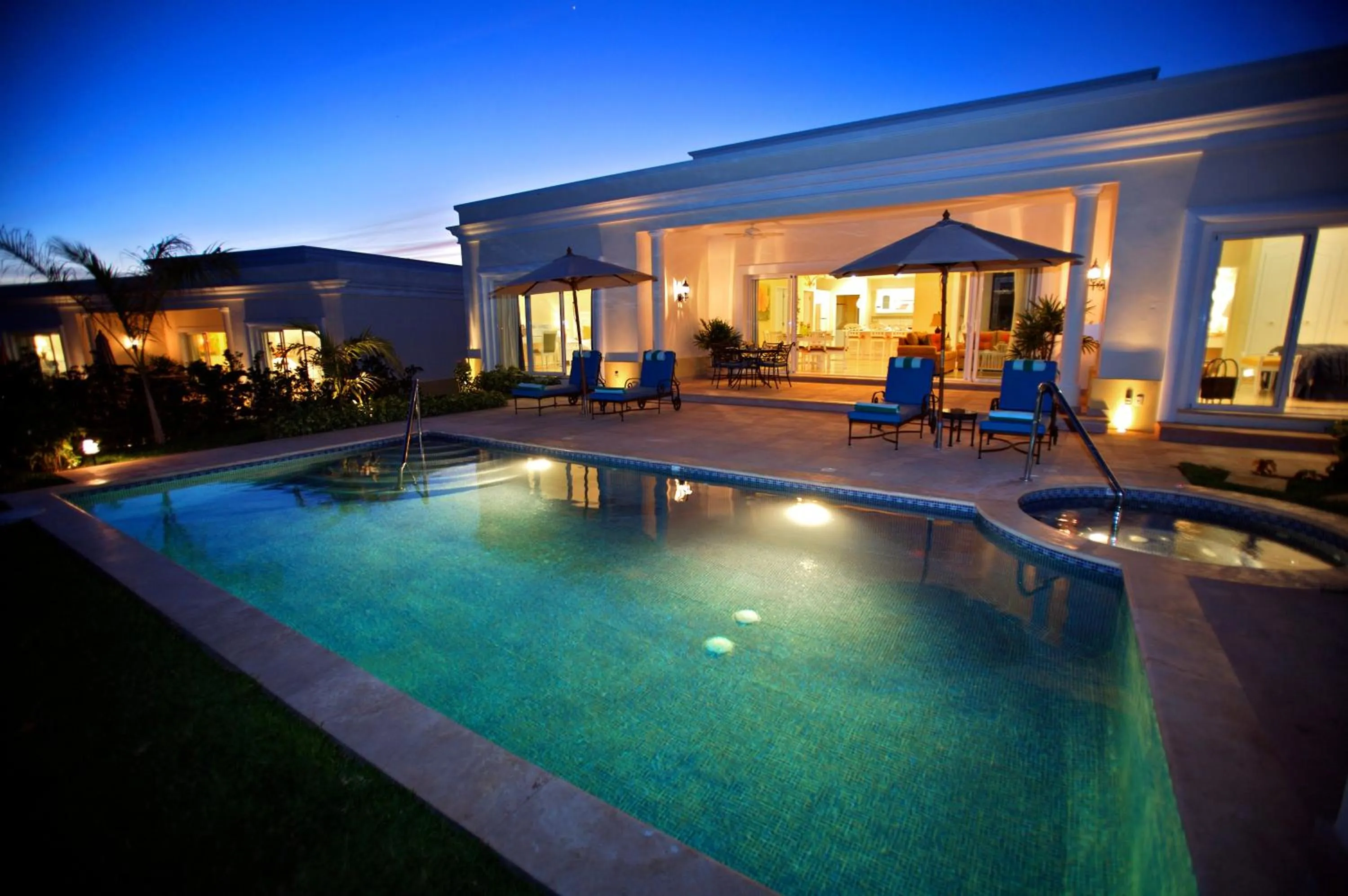 Swimming pool in Pueblo Bonito Emerald Luxury Villas & Spa All Inclusive