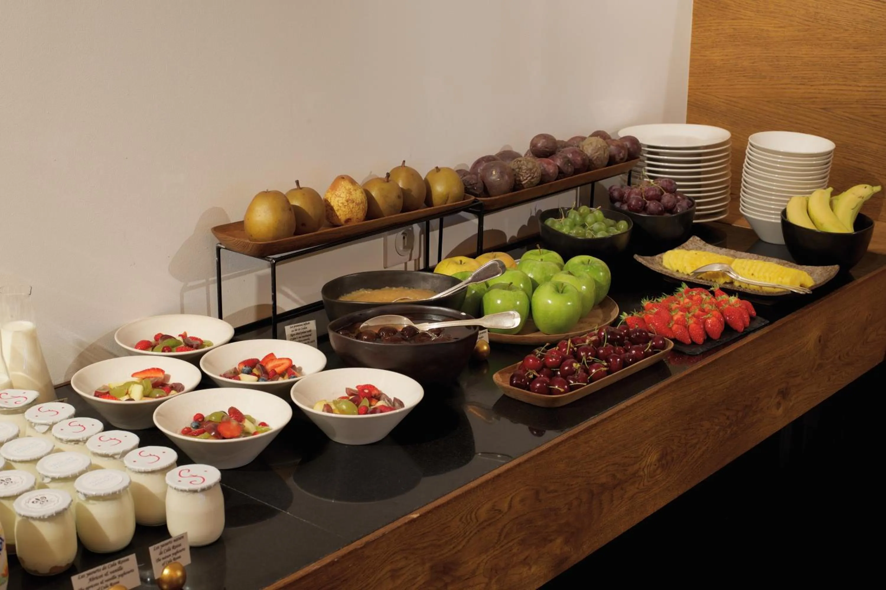 Food and drinks in Grand Hôtel De Cala Rossa & Spa Nucca