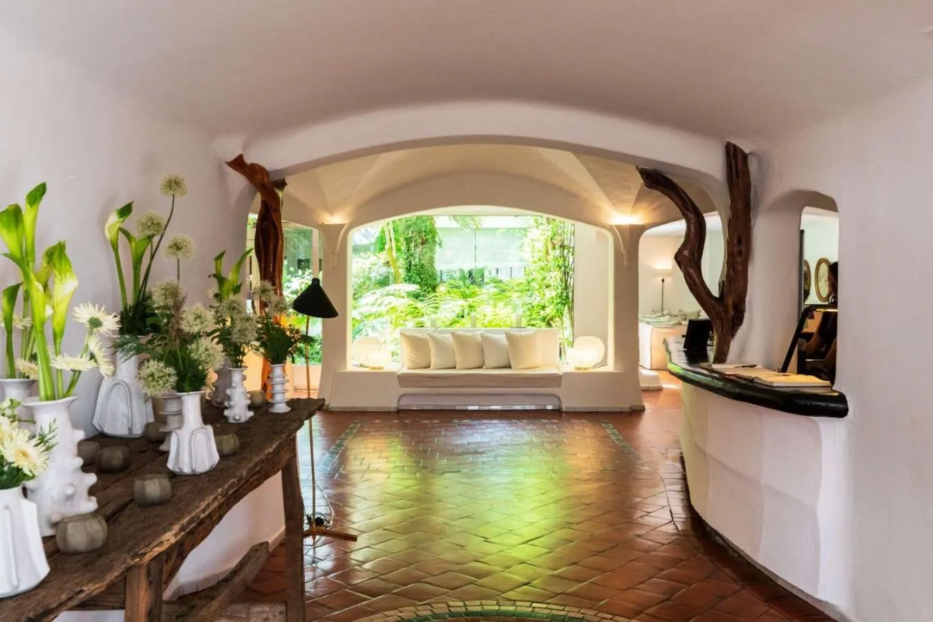 Property building in Grand Hôtel De Cala Rossa & Spa Nucca