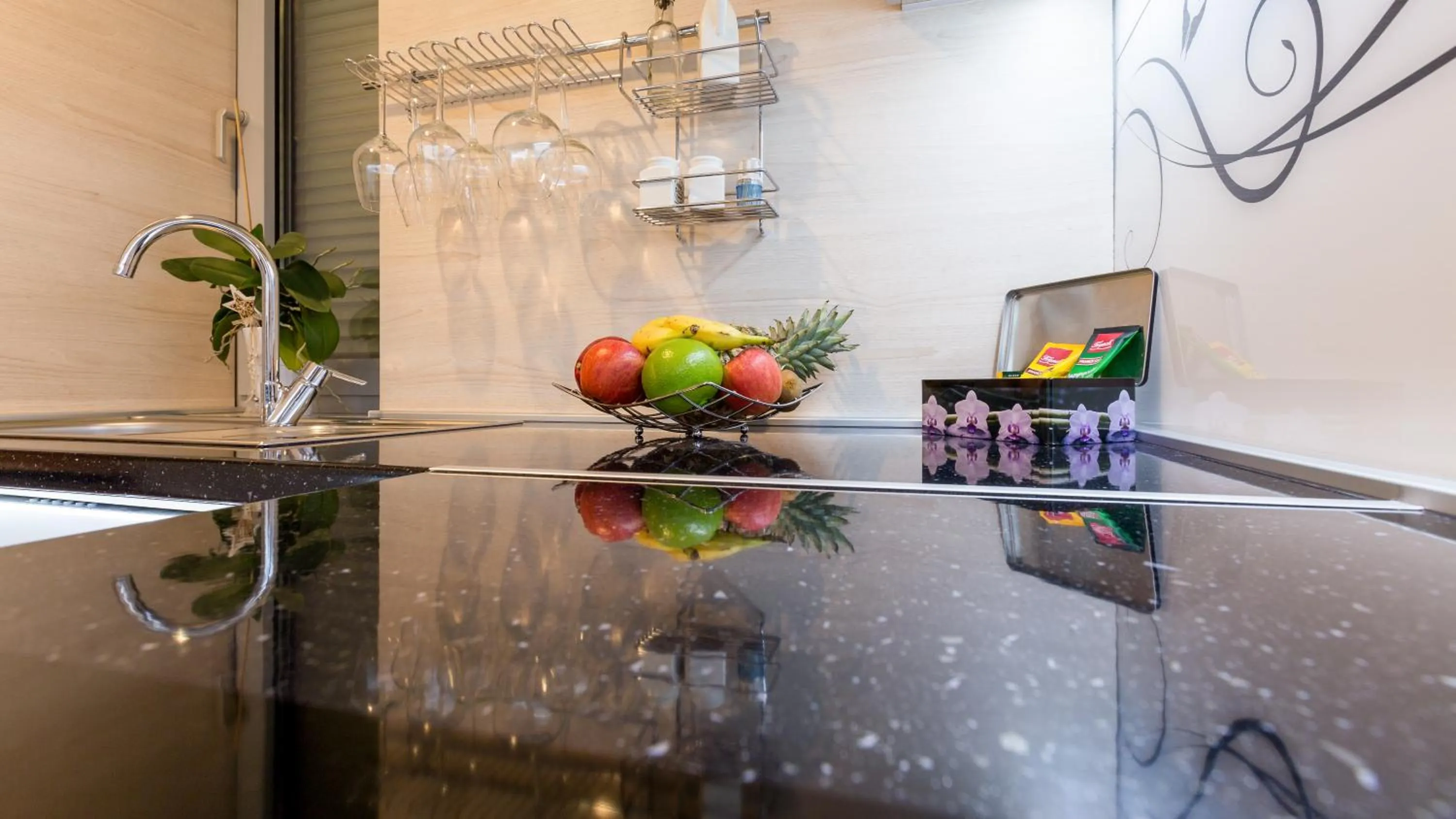 Kitchen or kitchenette in Dream Hotel